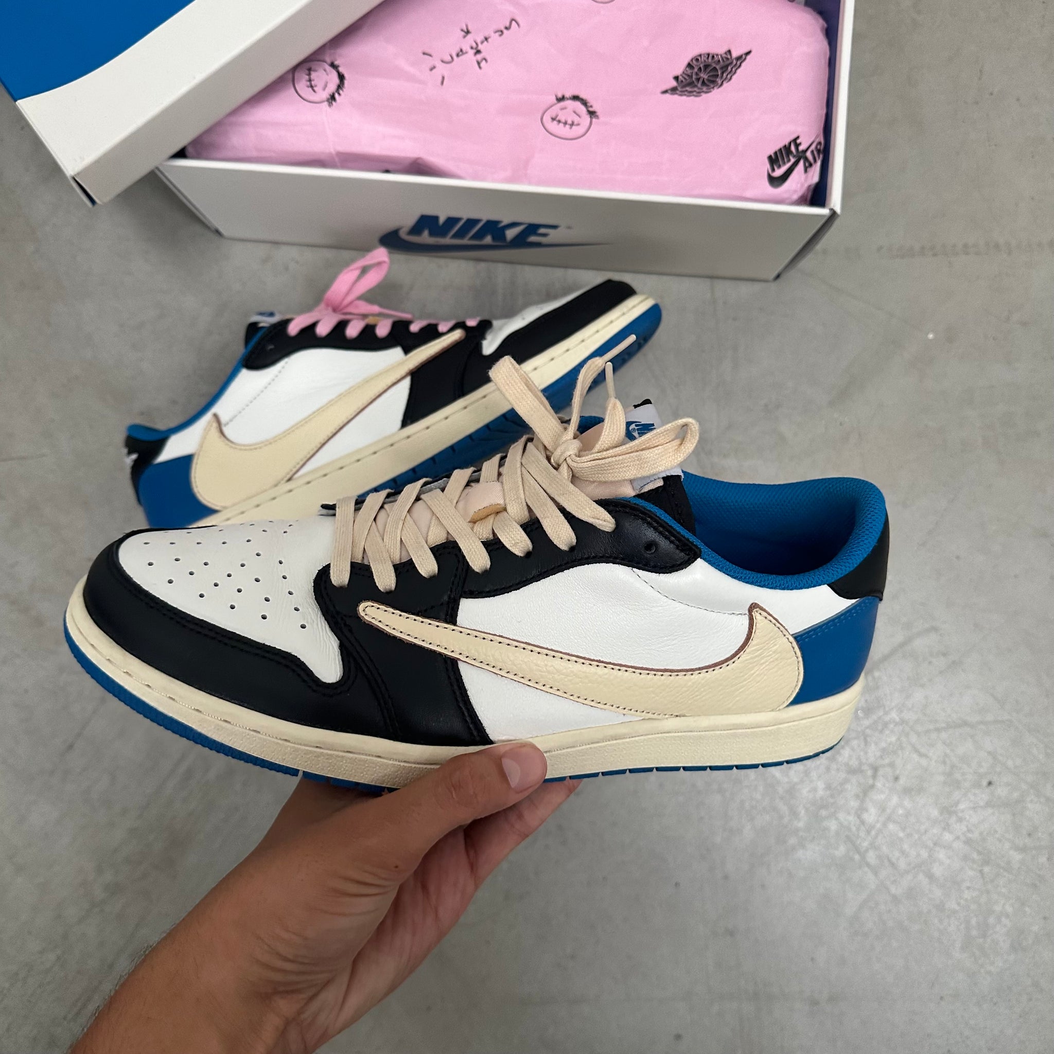Nike Jordan 1 Retro Low OG SP Fragment x Travis Scott (US12)
