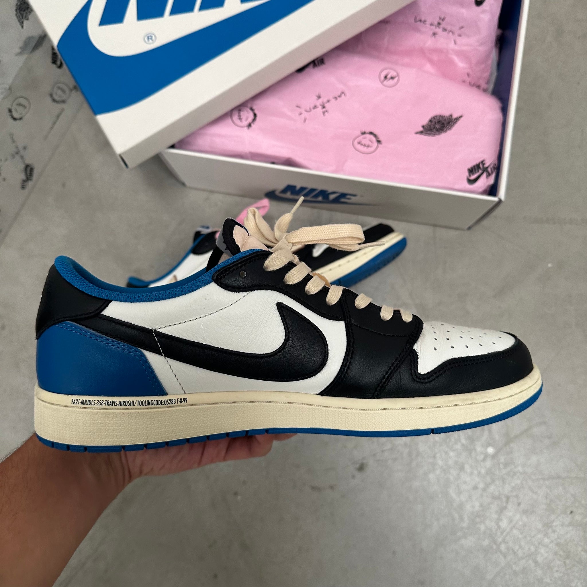 Nike Jordan 1 Retro Low OG SP Fragment x Travis Scott (US12)