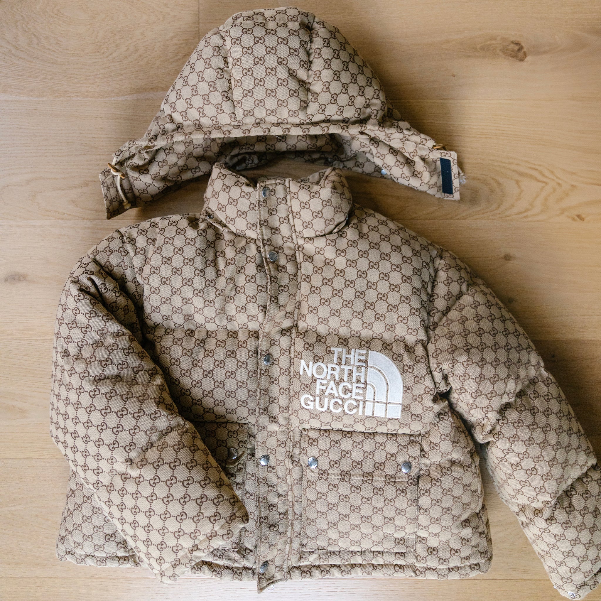 Gucci X North Face Logo Puffer Jacket (fits L-XL)