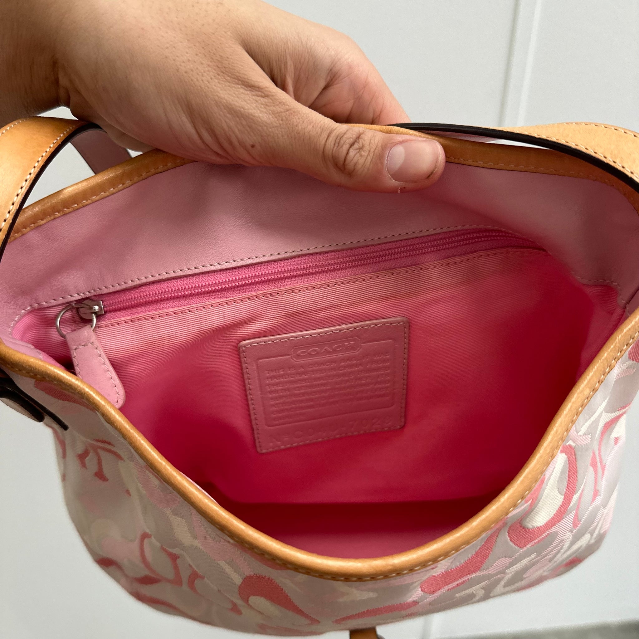 Coach Signature Clip ShoulderBag White/Pink