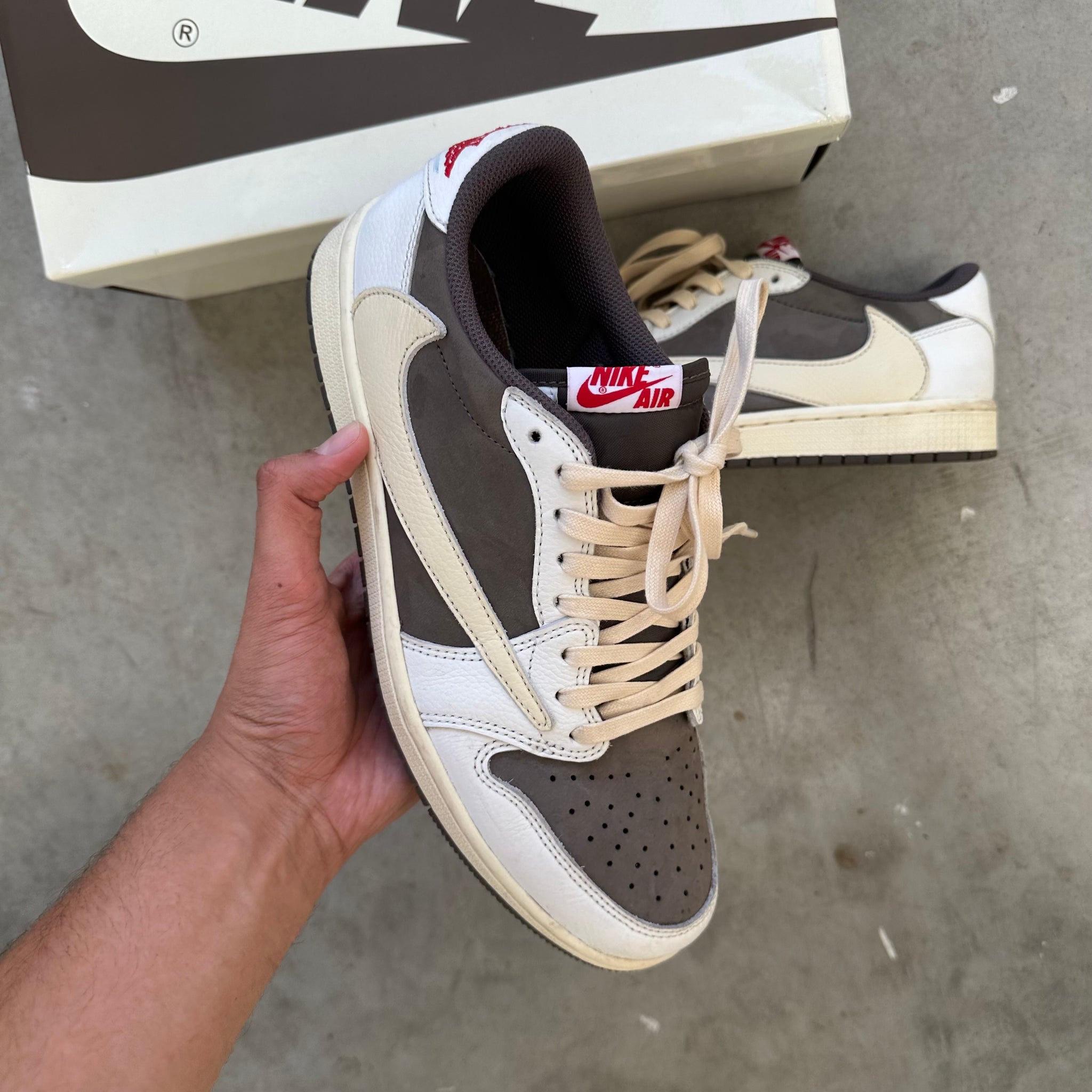 Nike Jordan 1 Retro Low Travis Scott Reverse Mocha US10