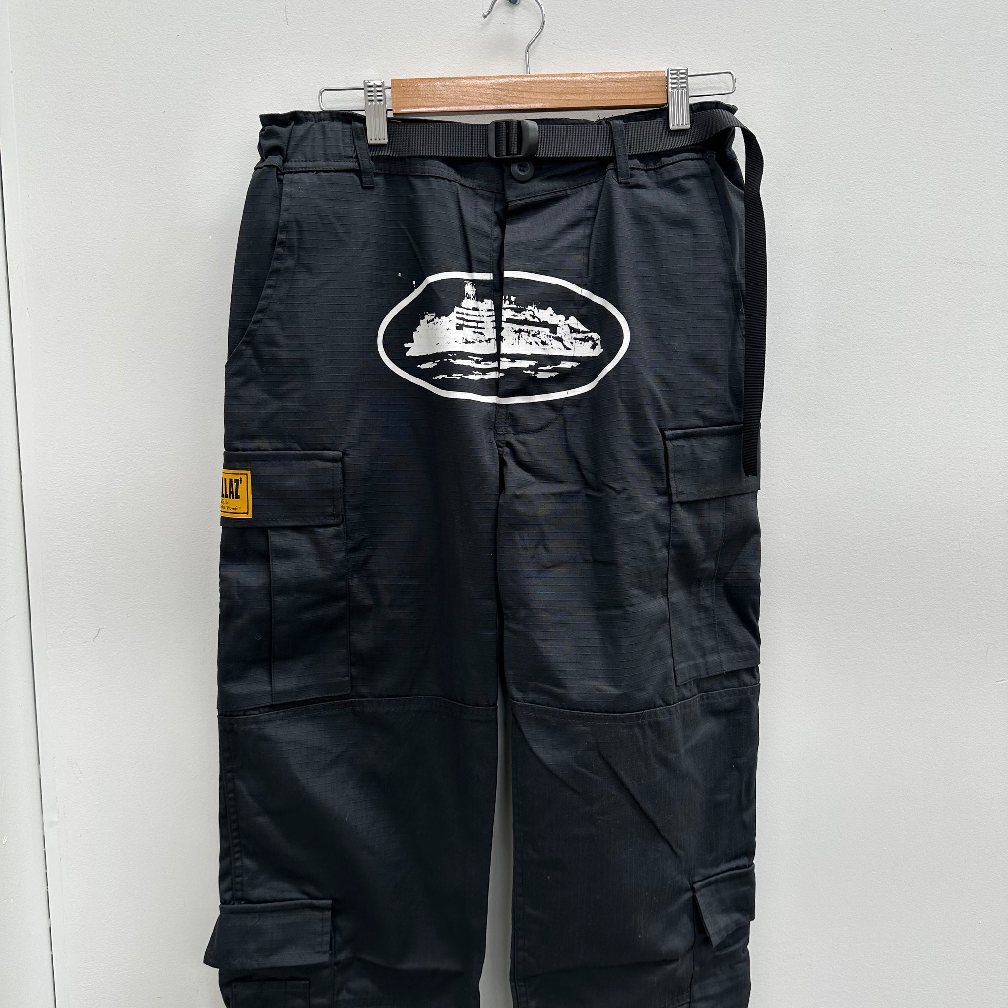 Corteiz Guerillaz Cargo Pants Black White (Size M)