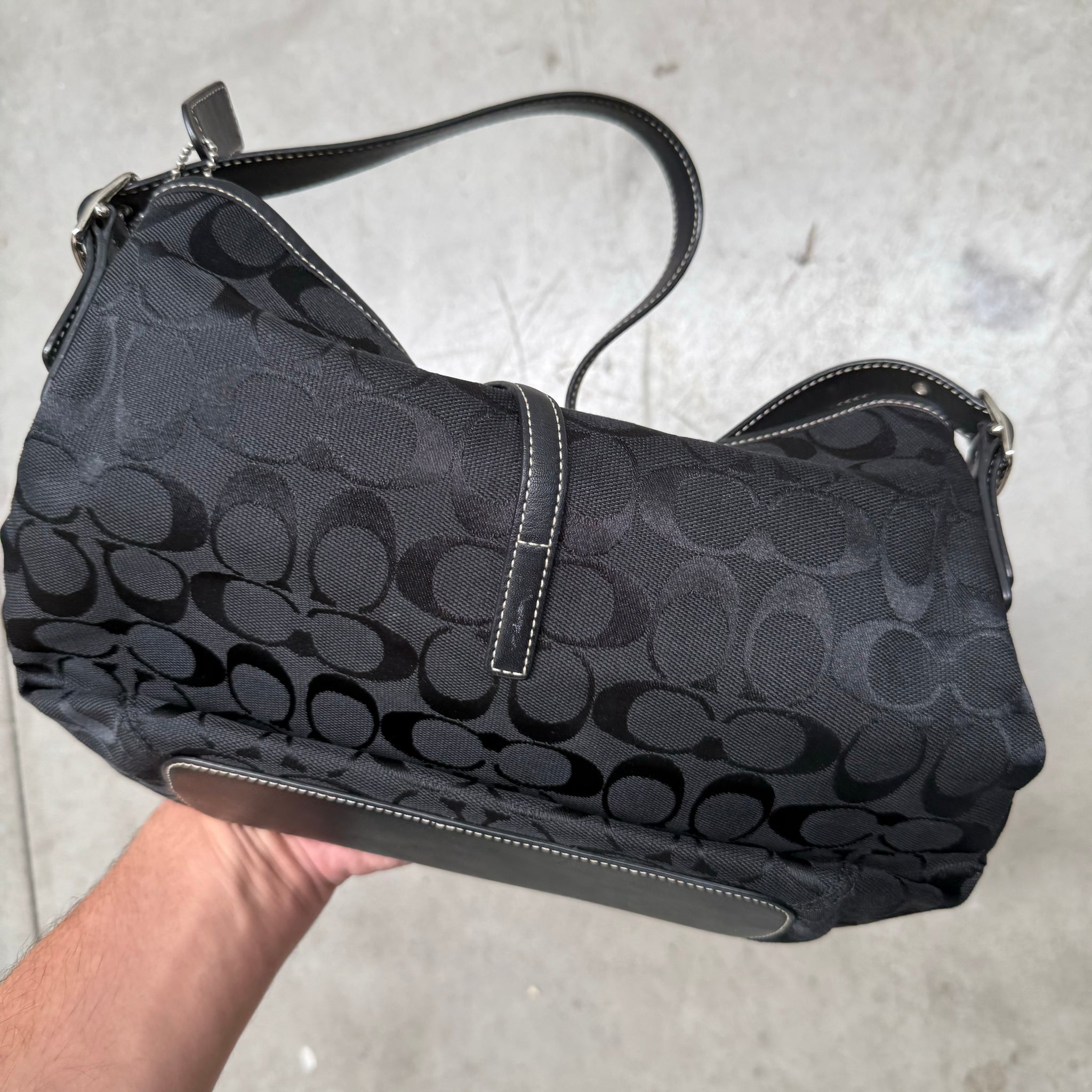 Coach Hobo Signature Clip Canvas Handbag 'Black'