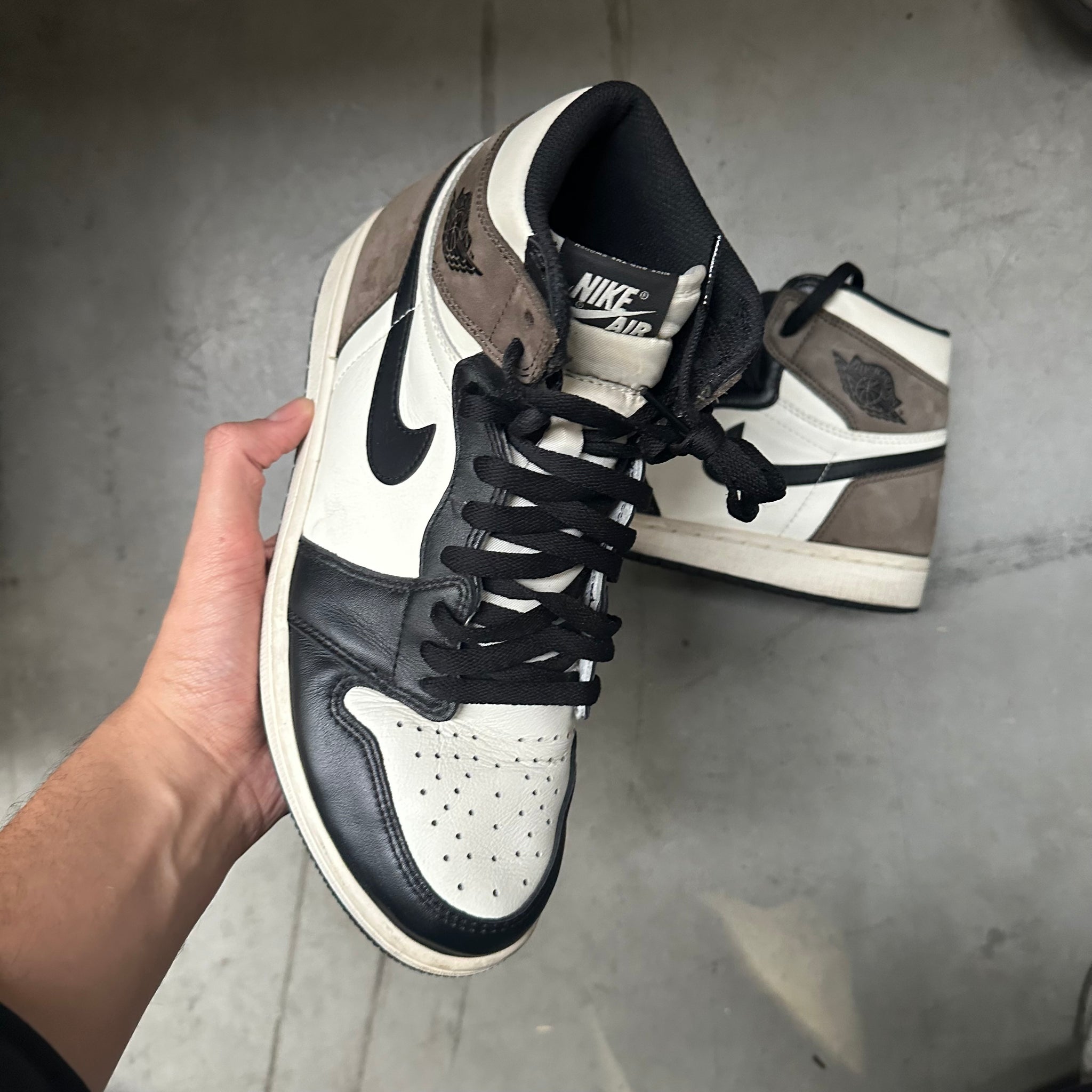 Jordan 1 Retro High Dark Mocha US8.5