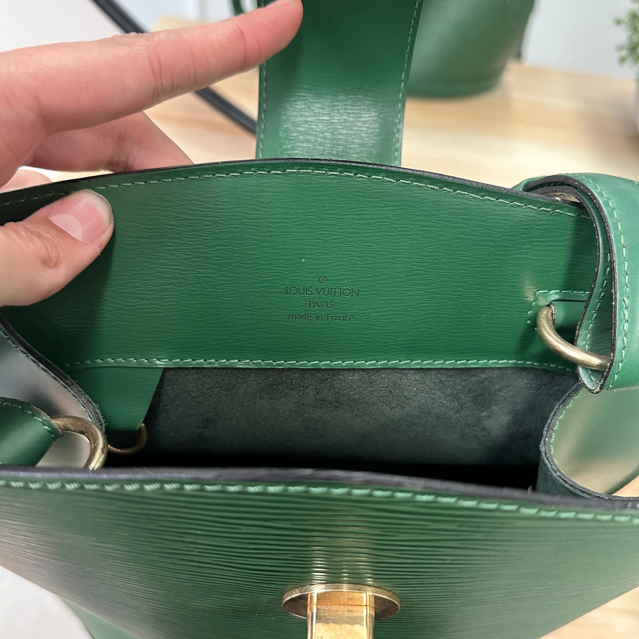 Louis Vuitton Epi Cluny Shoulder Bag Green
