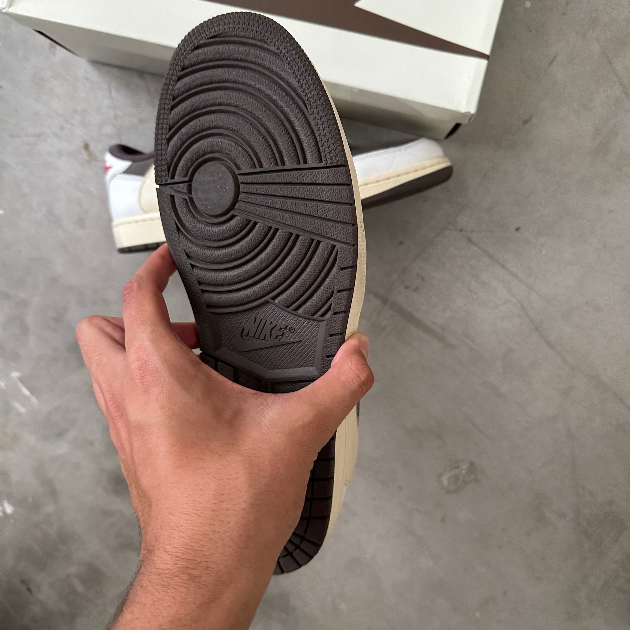 Nike Jordan 1 Retro Low Travis Scott Reverse Mocha (US11)