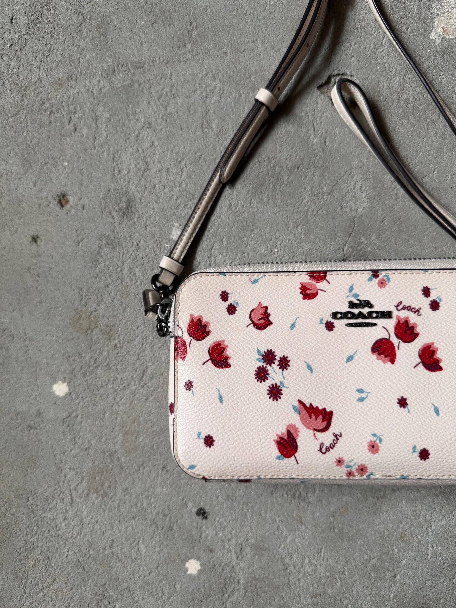 Coach Flower Kira Crossbody Bag White – Curated by Charbel