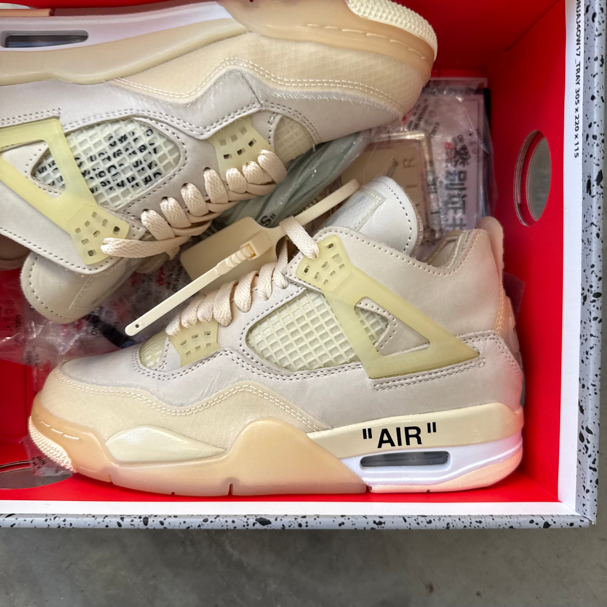 Off-White x Wmns Air Jordan 4 SP 'Sail Womens (US5.5W)
