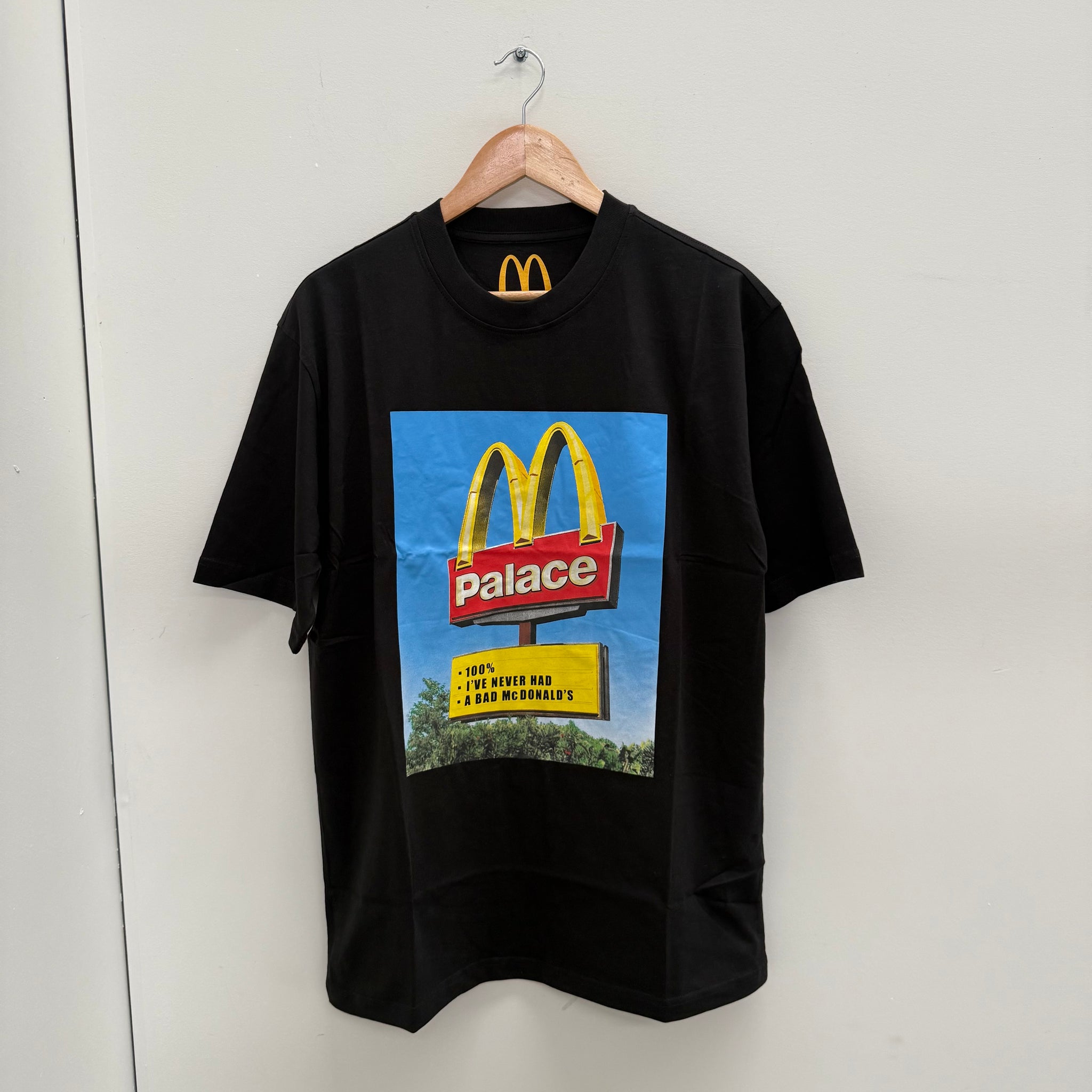 Palace x McDonald's Logo Black Sign T Shirt (Size L)