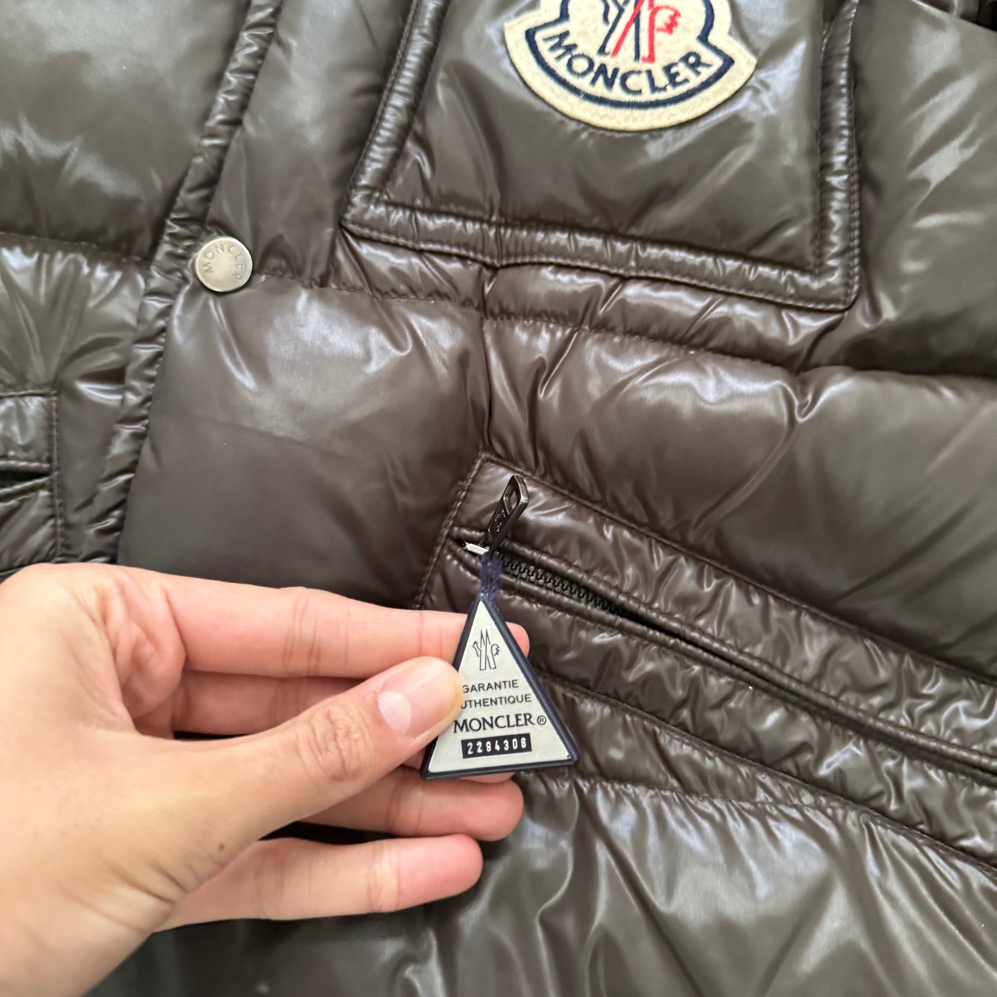Moncler Khaki Green Classic Puffer Jacket (Size M)