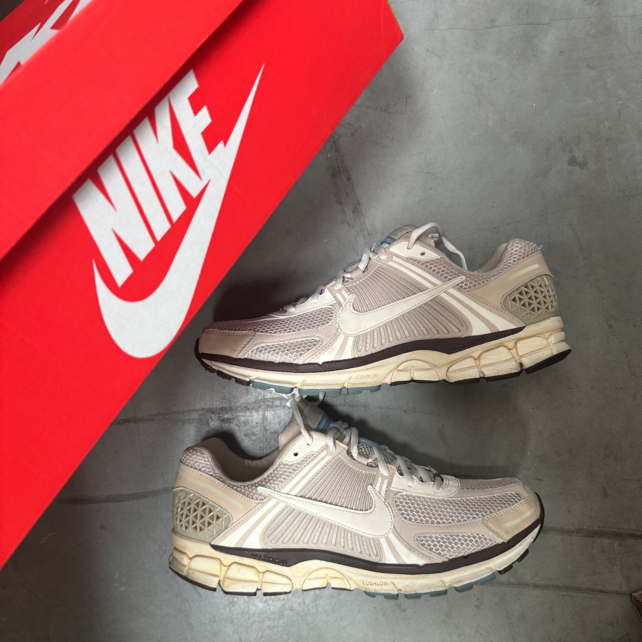 Nike Vomero 5 Oatmeal Sneakers US12.5 MENS / US14 WOMENS