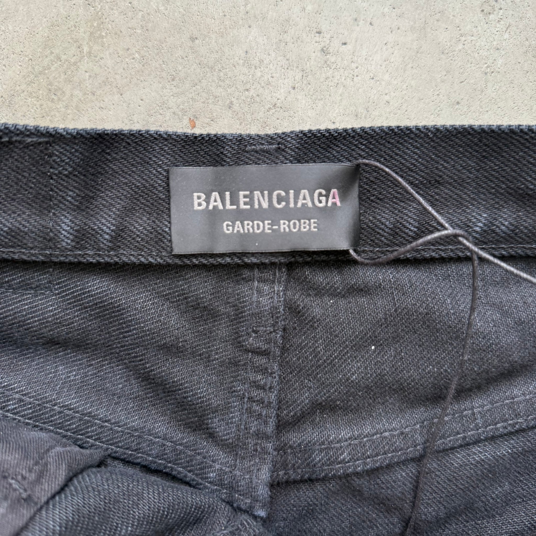 Balenciaga Garde-Robe Relaxed Jeans Black (Size 28)