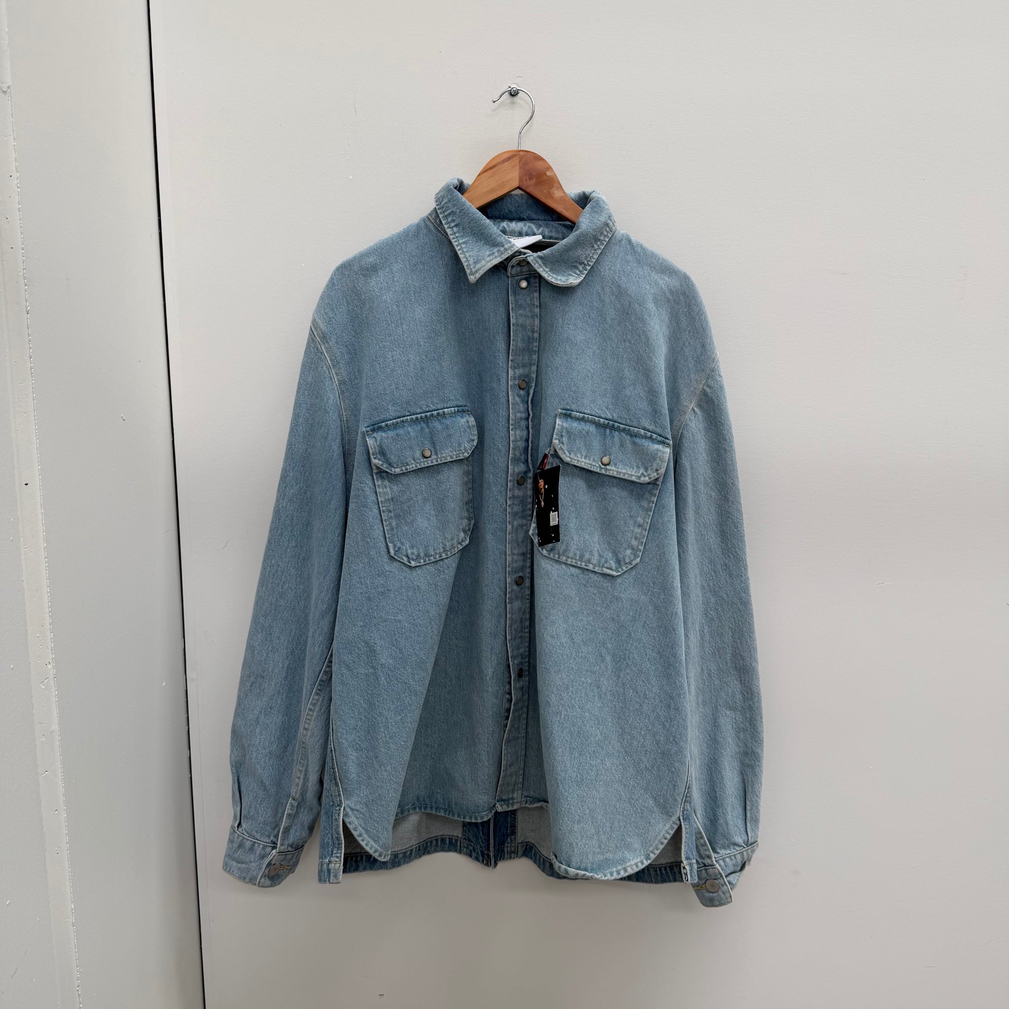 Vetements x Levi Denim 2Way Jacket (Fits L-XL)