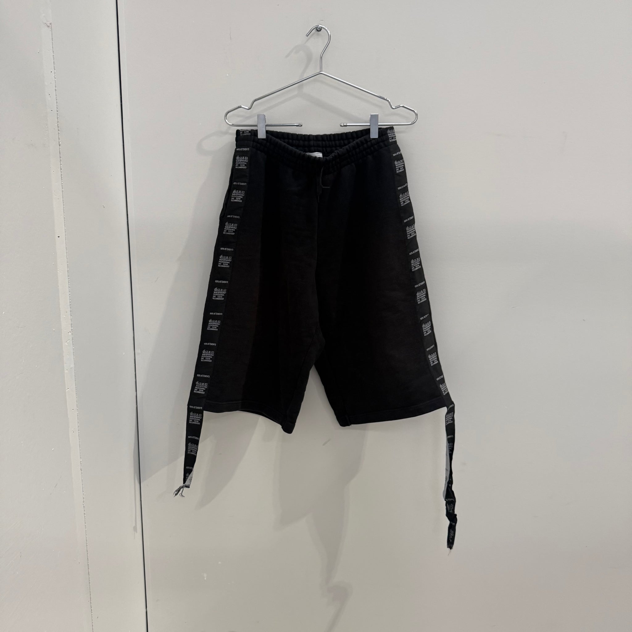 Vetements Long Tape Detail S/S18 Shorts (Size M)