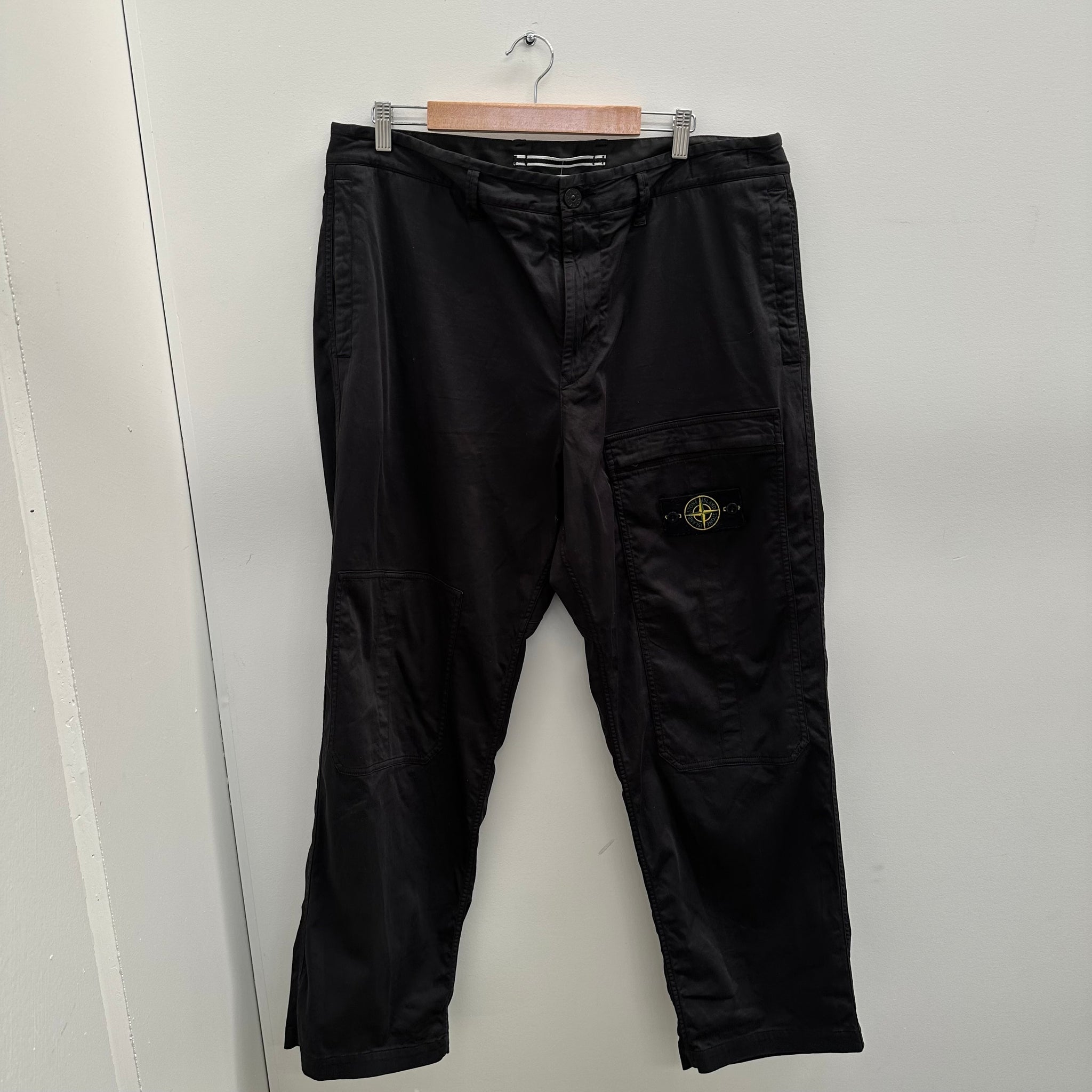 Stone Island Compass Badge Cargo Pant (Size 36)