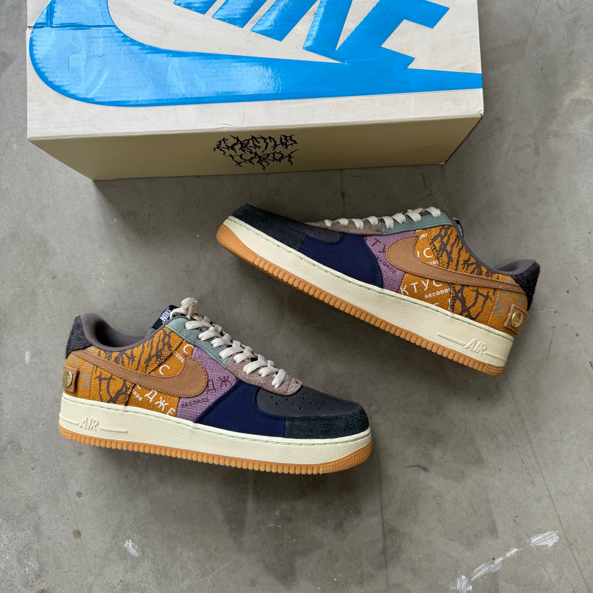 Nike Air Force 1 Travis Scott Cactus Jack (US11)