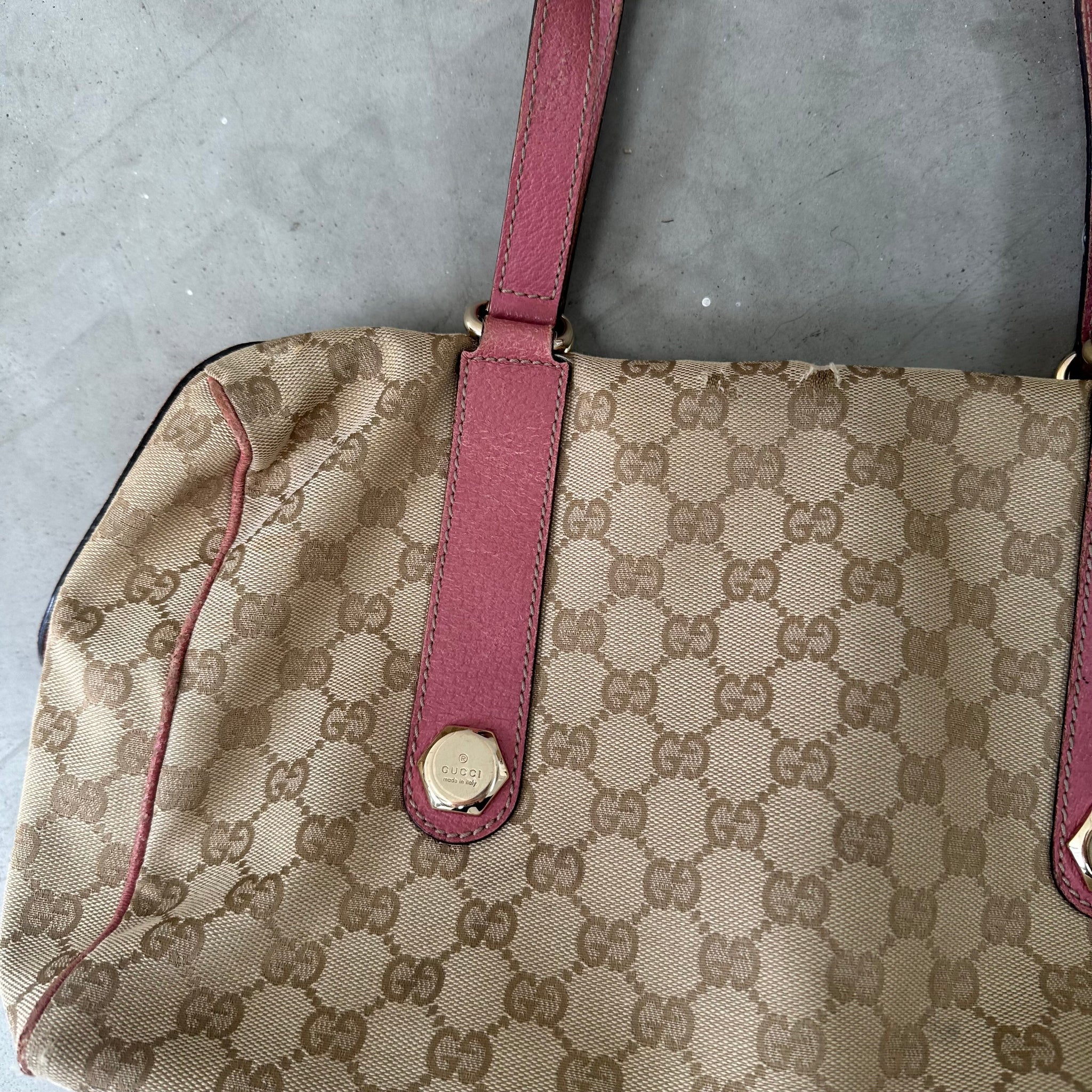 Gucci GG Print Charmy Handle Bag