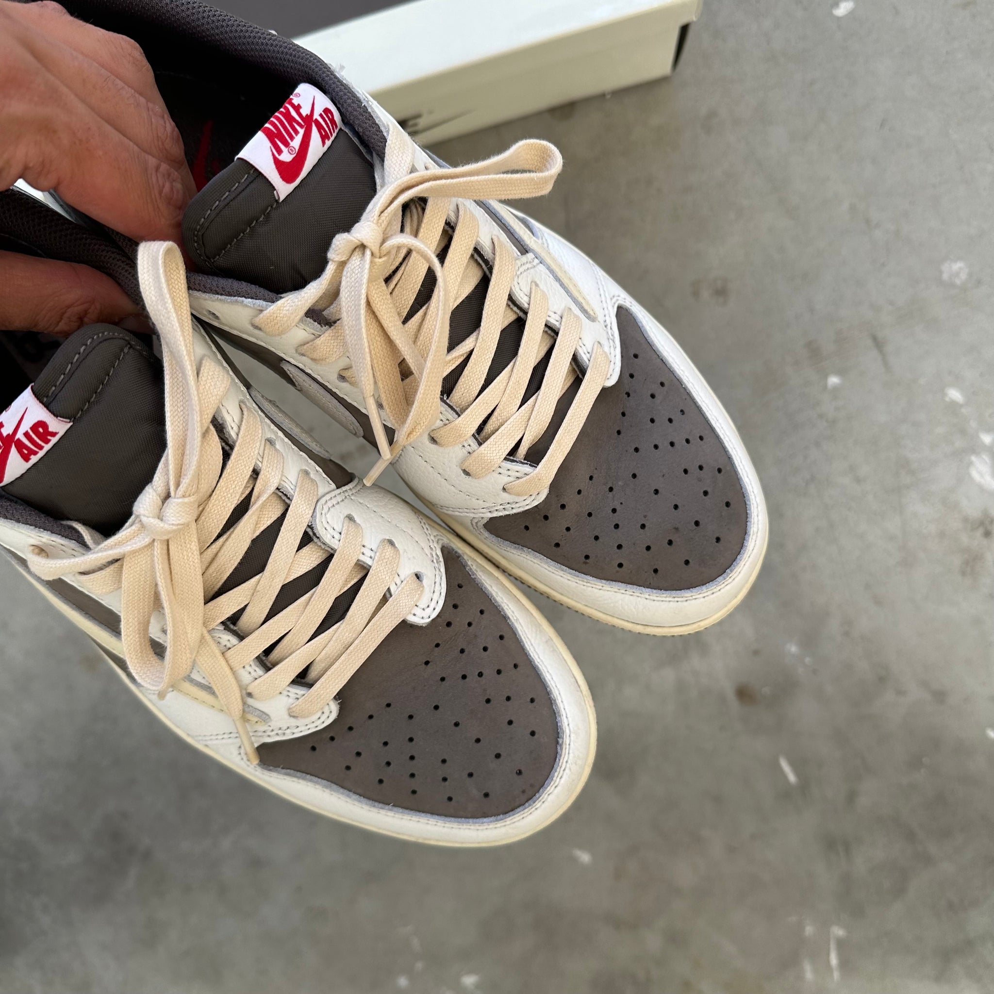 Nike Jordan 1 Retro Low Travis Scott Reverse Mocha US10