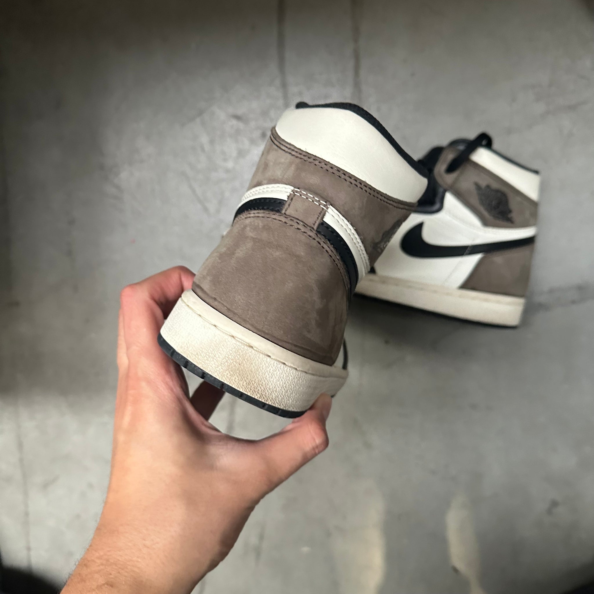 Jordan 1 Retro High Dark Mocha US8.5