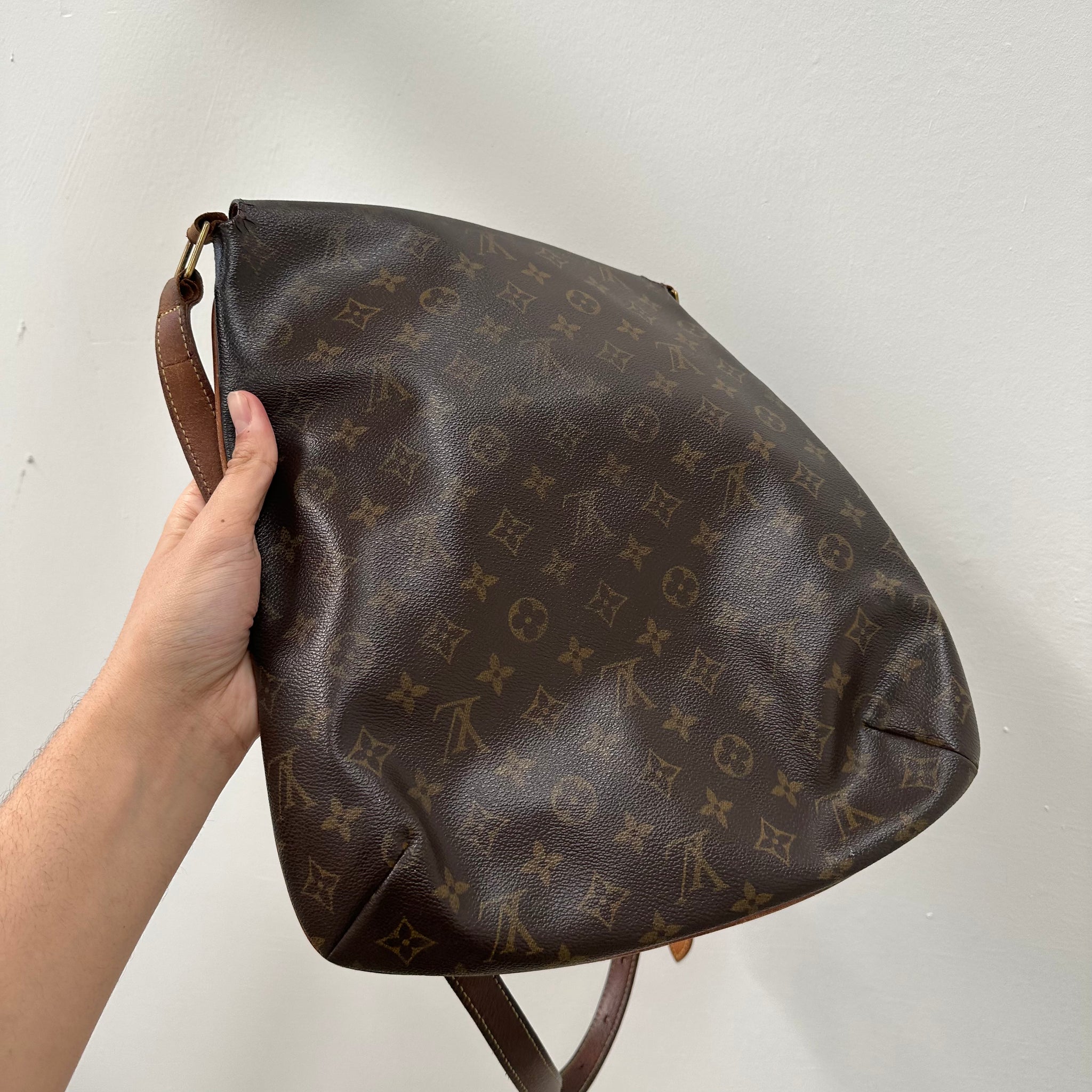 Louis Vuitton Flip Musette Monogram Shoulder / Crossbody Bag