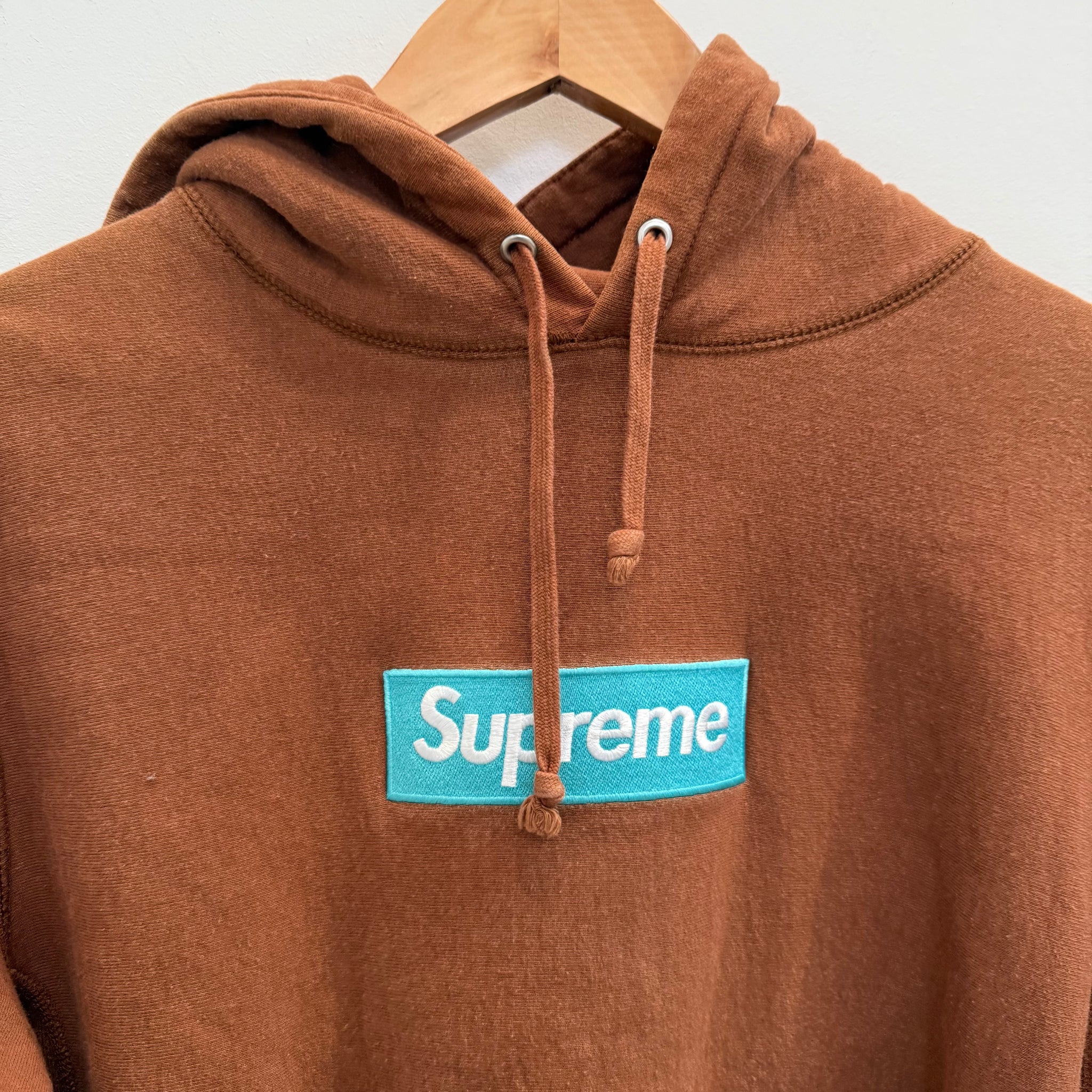 Supreme FW17 Brown Box Logo Hoodie (Size L)