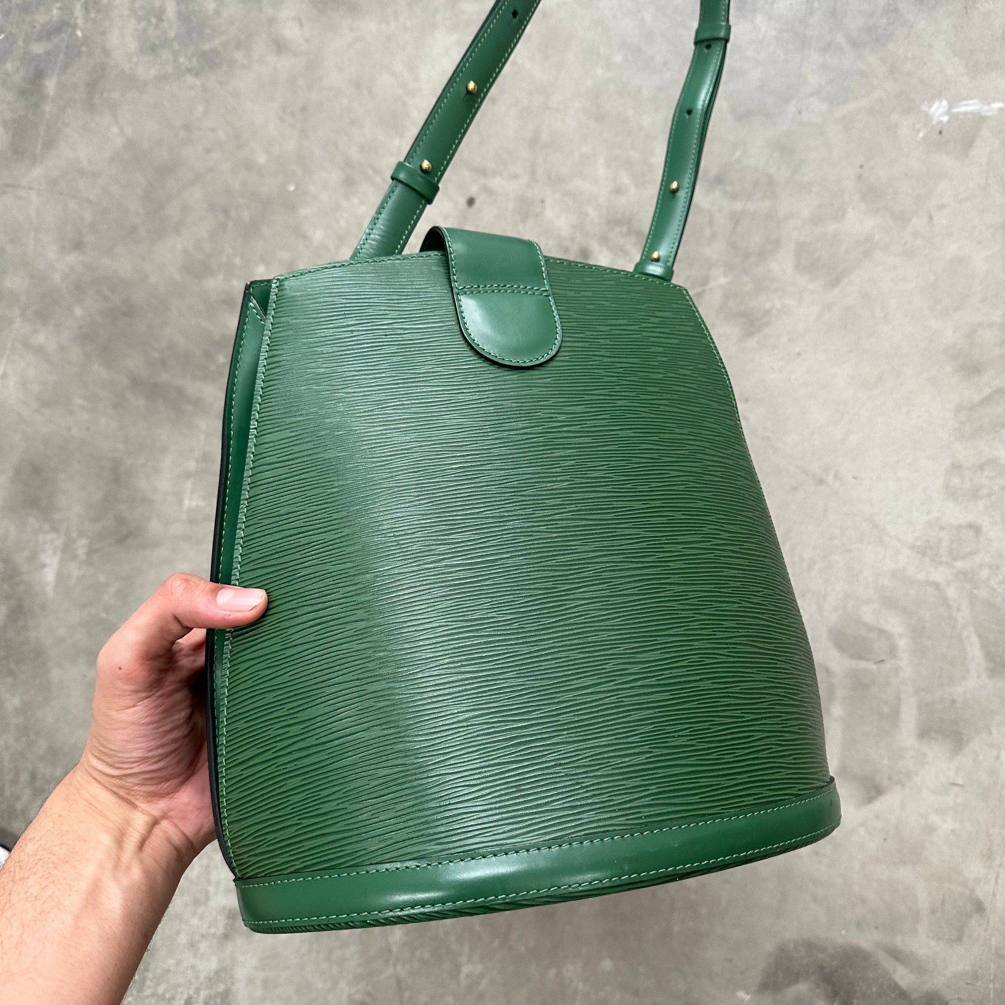 Louis Vuitton Epi Cluny Shoulder Bag Green