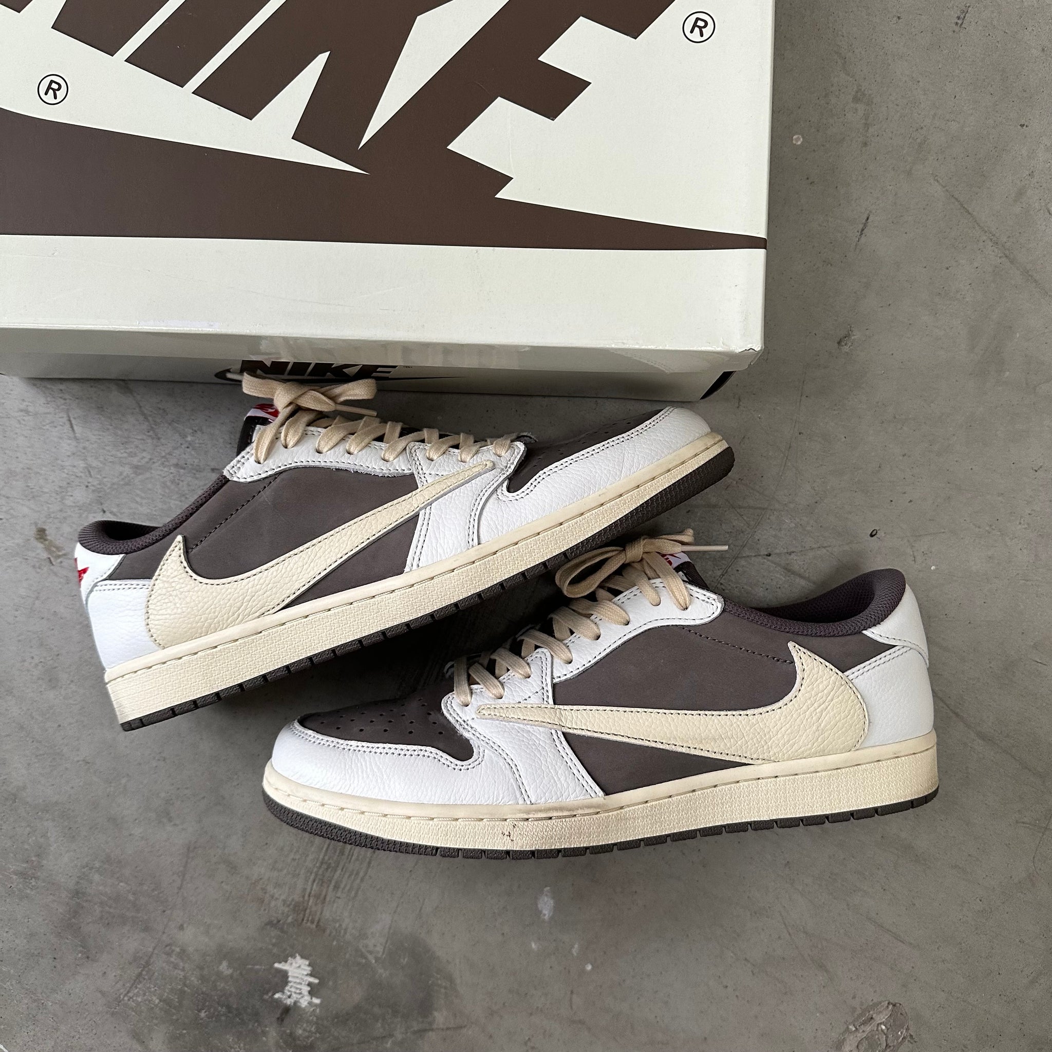 Nike Jordan 1 Retro Low Travis Scott Reverse Mocha (US11)