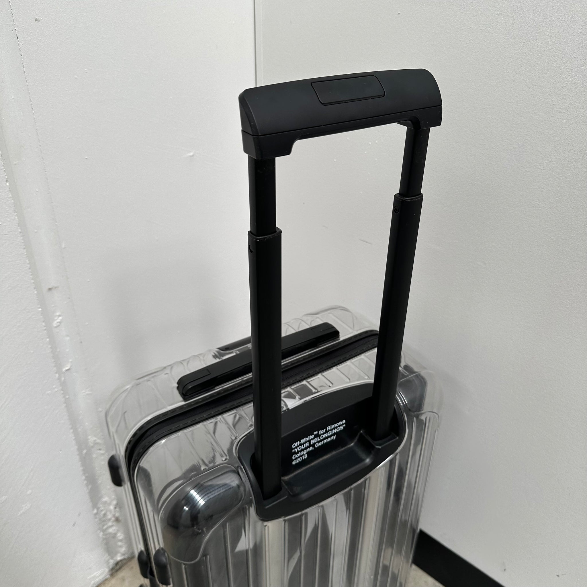Off-White Rimowa See Through Black 36L Case