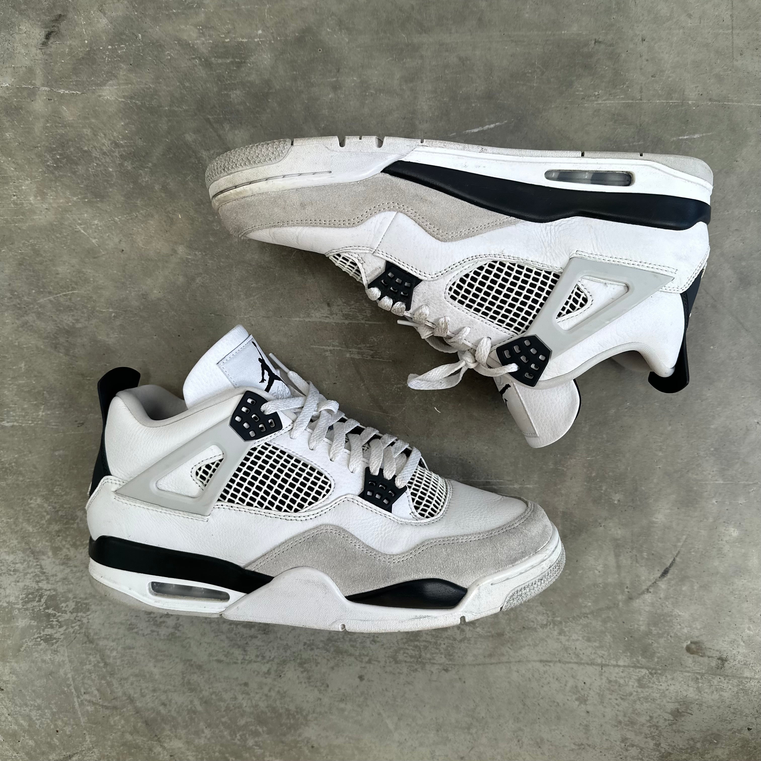 NIKE AIR JORDAN 4 RETRO - US 12; JP 30(NIKE(ナイキ) / AIR NIKE AIR JORDAN 4 RETRO - US 12; JP 30(NIKE(ナイキ) / AIR