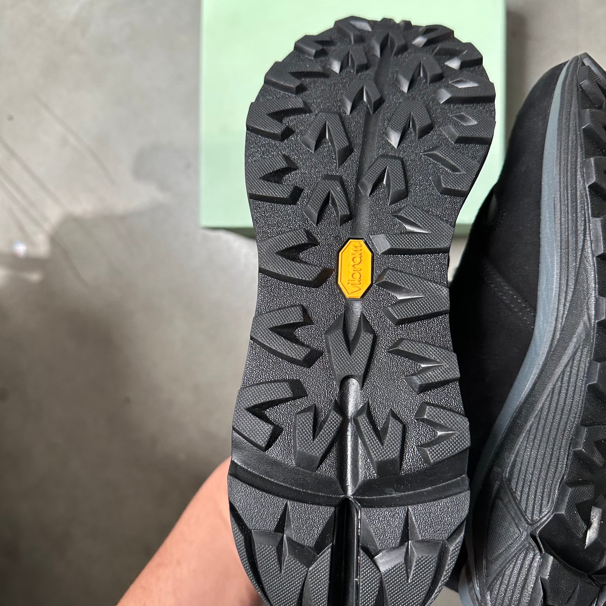 Off-White Jogger Sneaker Black