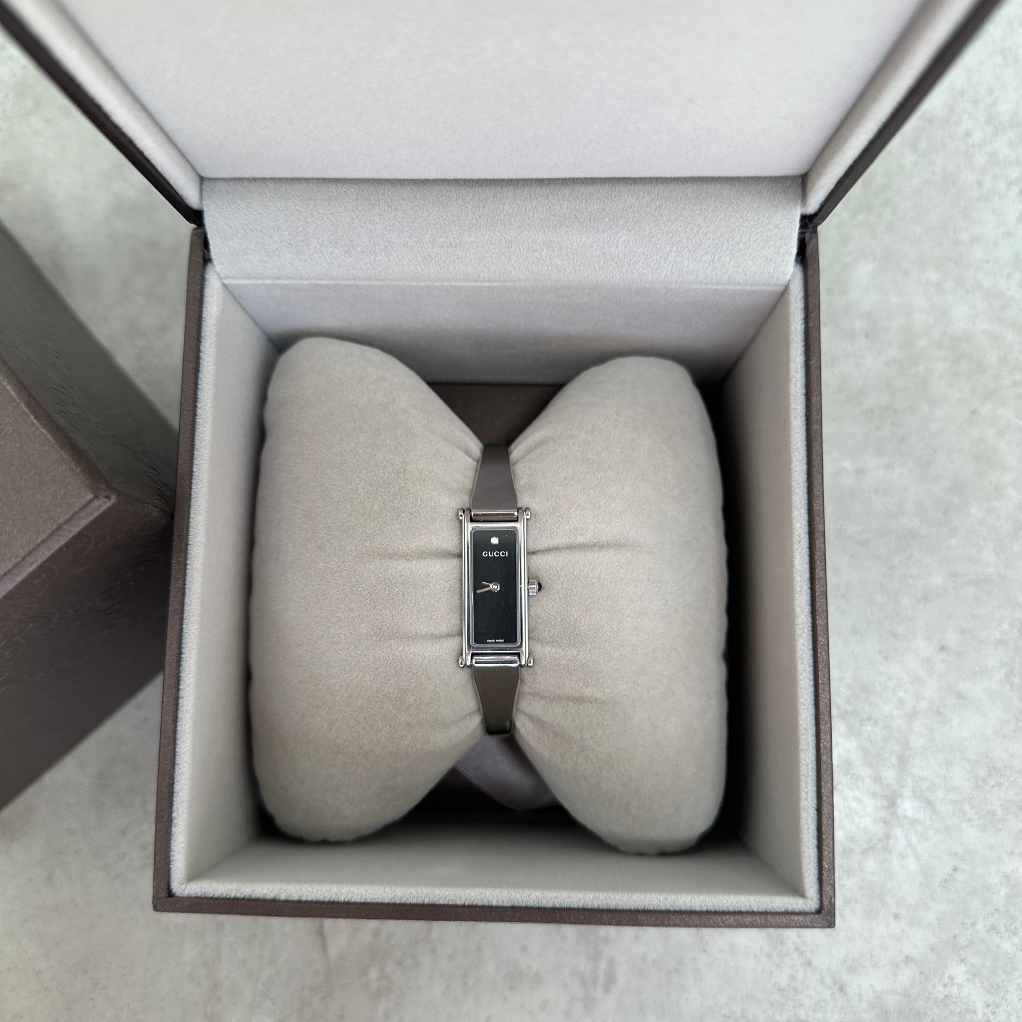Gucci 1500L Quartz Watch Black Dial