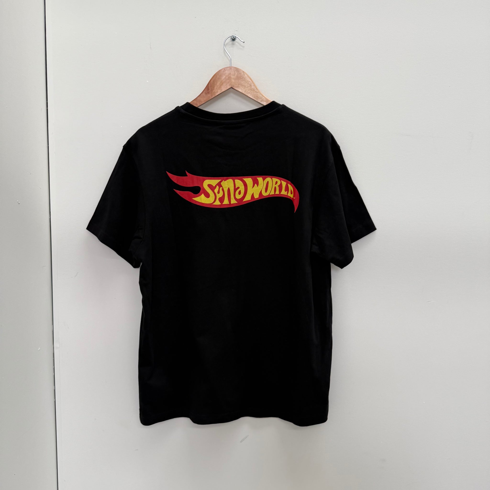 Syna World Hot Wheels Logo T Shirt (Size L)