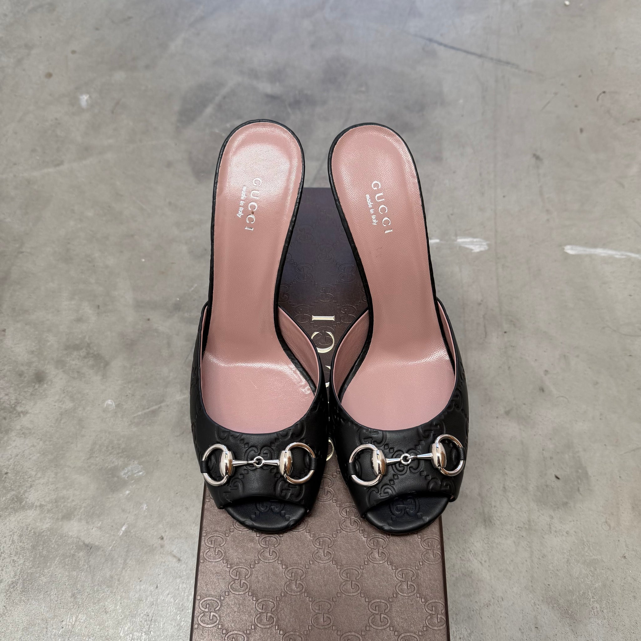 Gucci Black Guccissima Leather Horsebit Heels (Size 37.5)