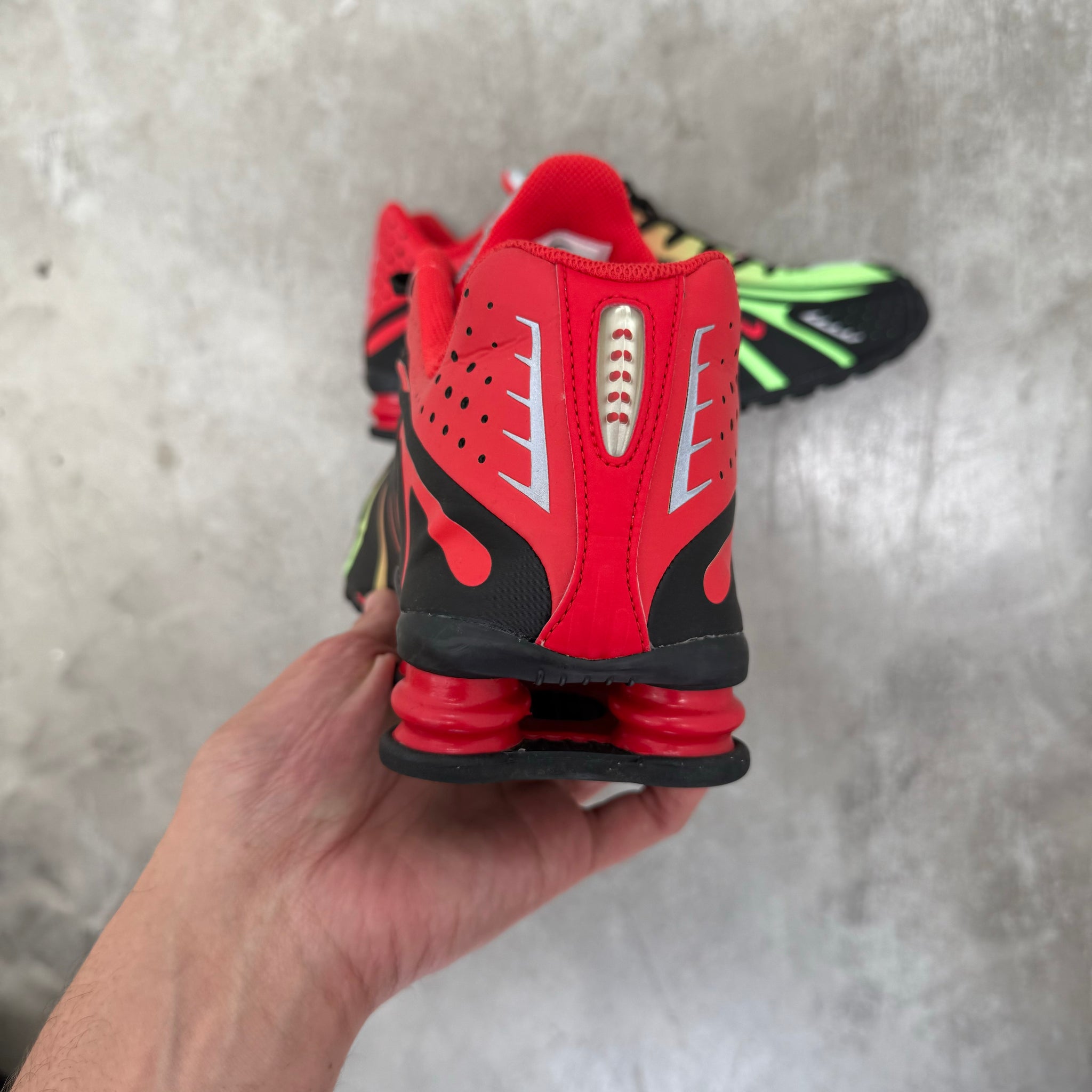 Nike Shox R4 Neymar Jr 'São Paulo Markets' US11