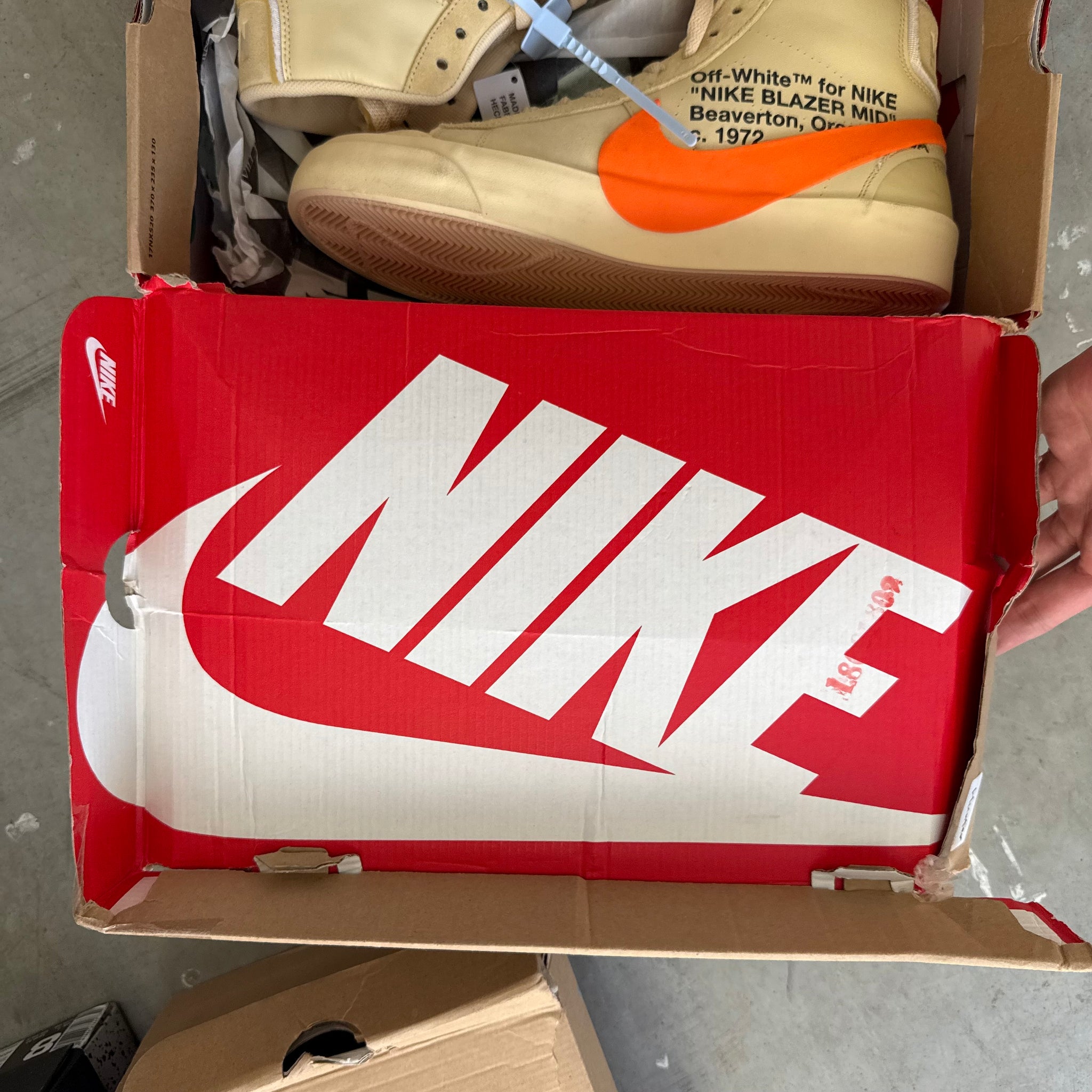 Nike Blazer Mid Off-White All Hallow's Eve (US11.5)