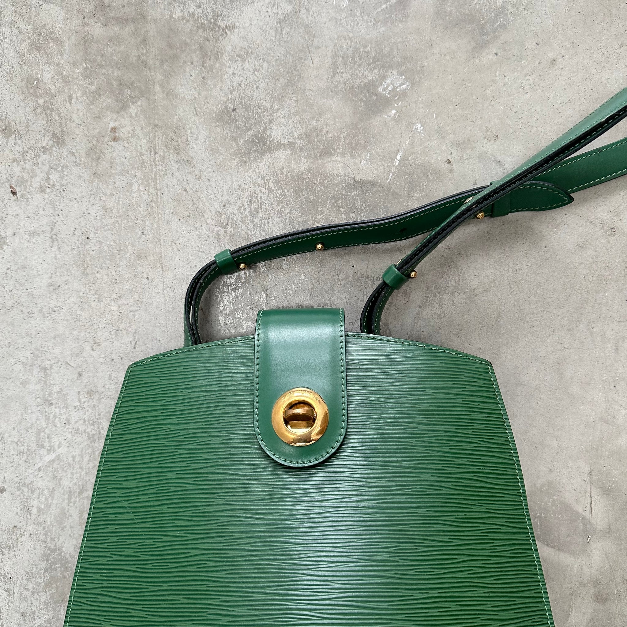 Louis Vuitton Epi Cluny Shoulder Bag Green