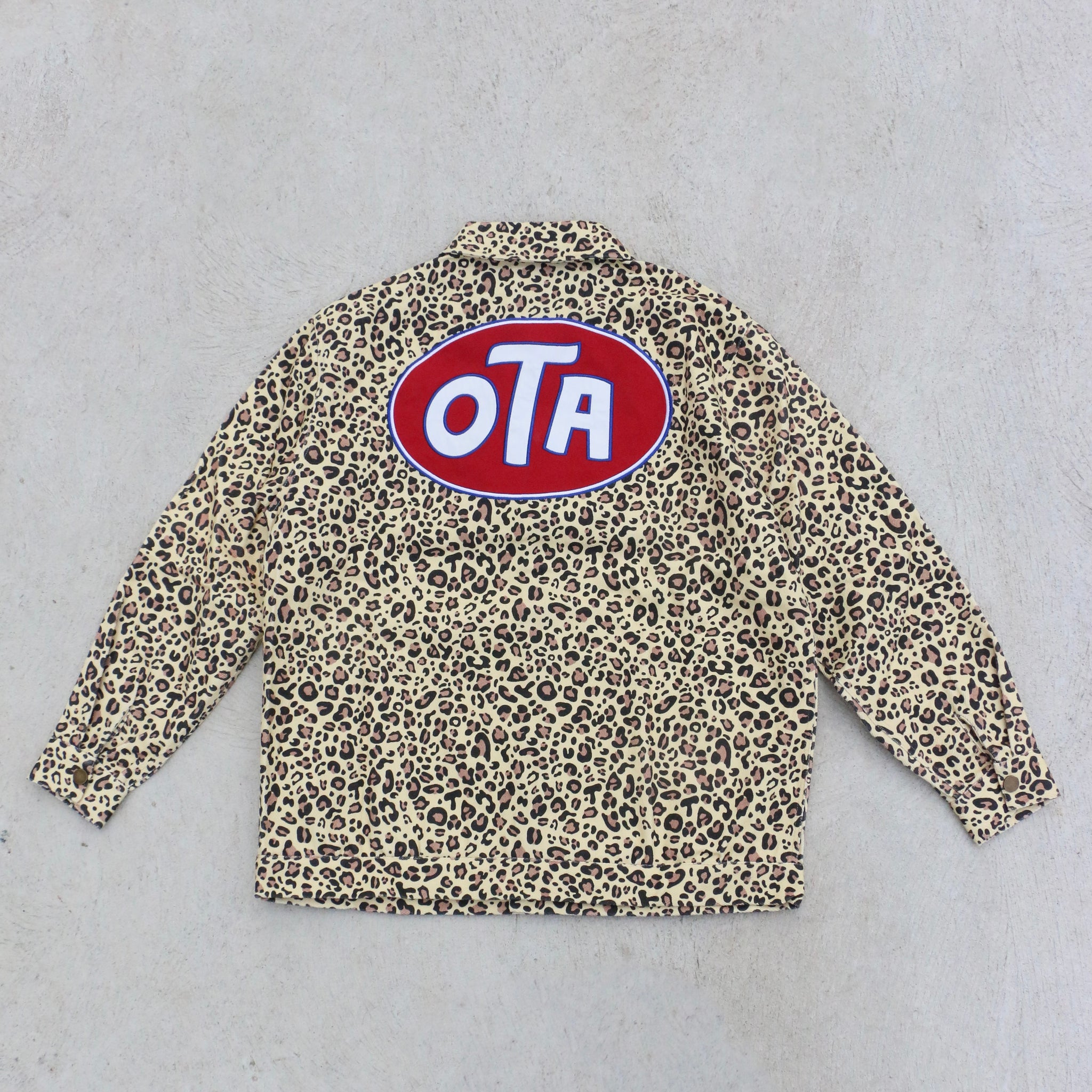 On The Arm Leopard Oil Treatment Jacket