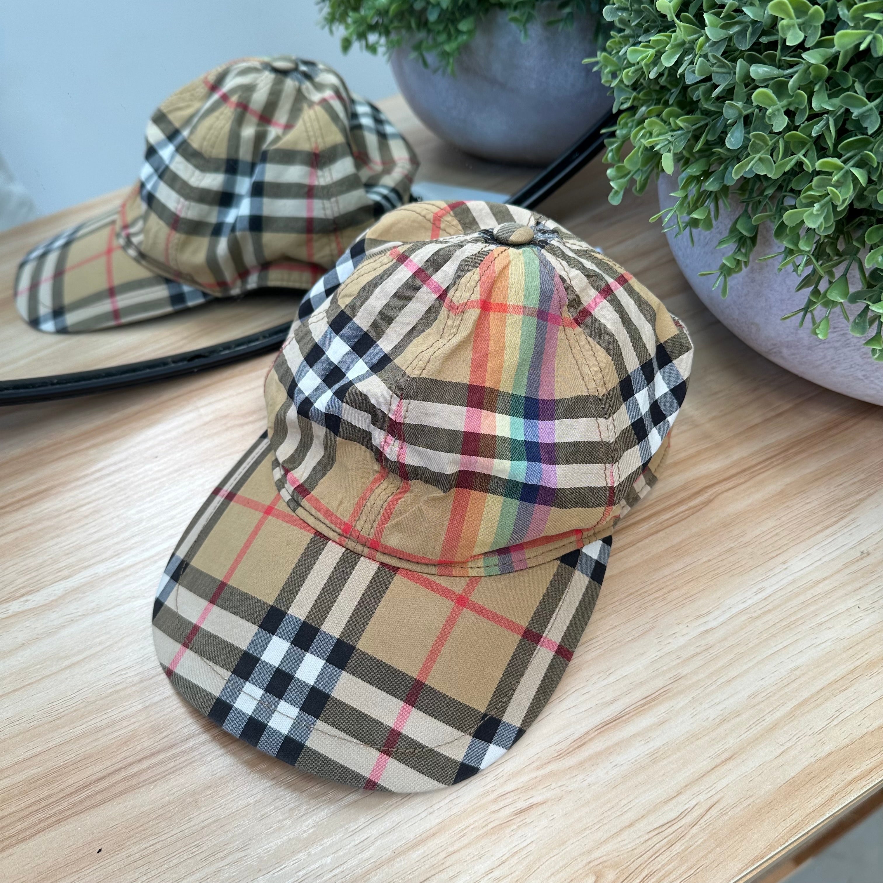 Burberry 2024 hat size