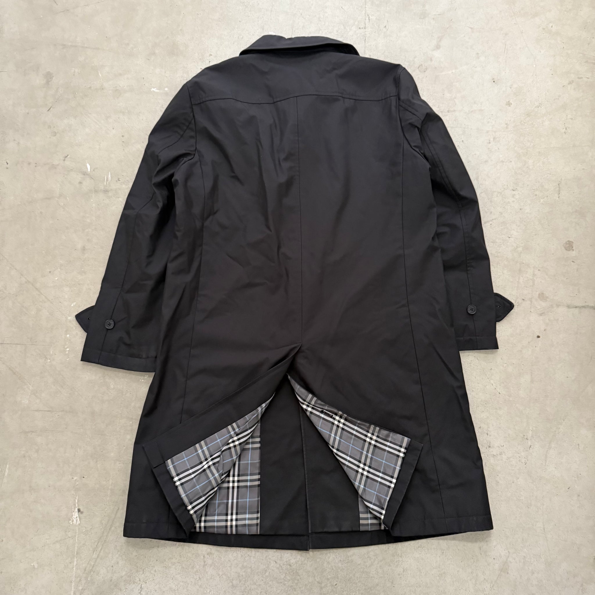 Burberry Black Label Vintage Long Coat (Size M)
