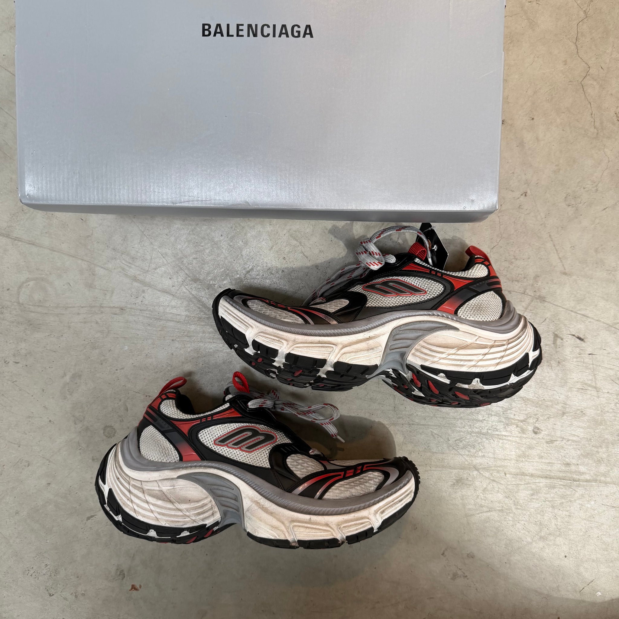 Balenciaga 10XL Worn-Out Grey White Red (EU44/US11)
