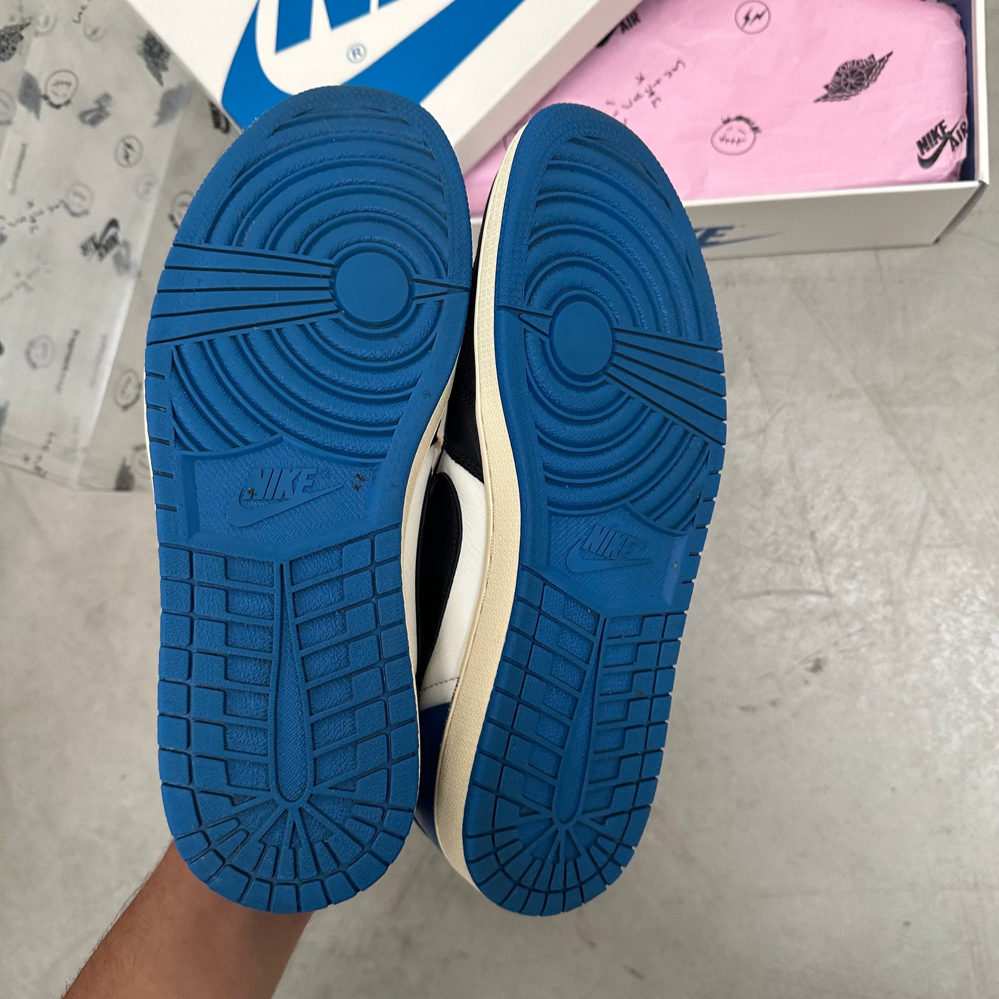 Nike Jordan 1 Retro Low OG SP Fragment x Travis Scott (US12)