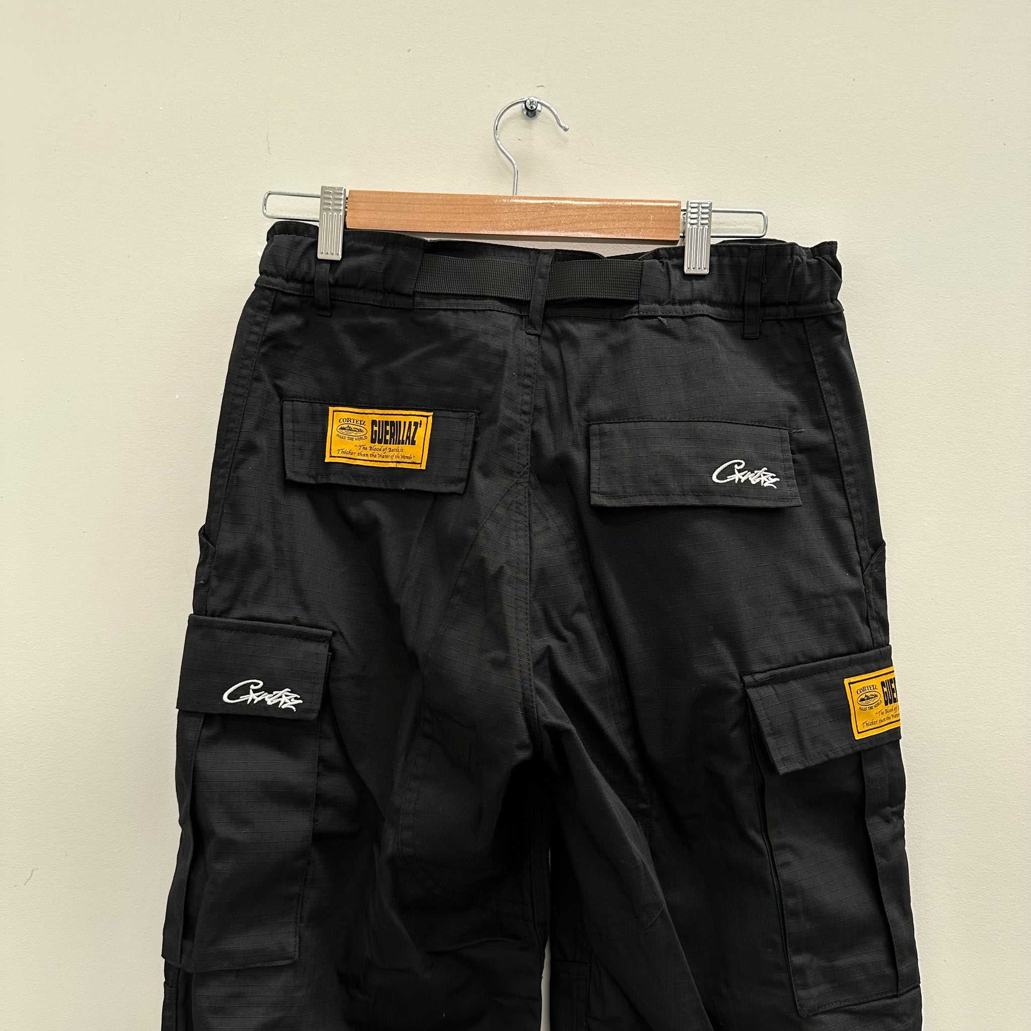 Corteiz Guerillaz Cargo Pants Black White (Size M)