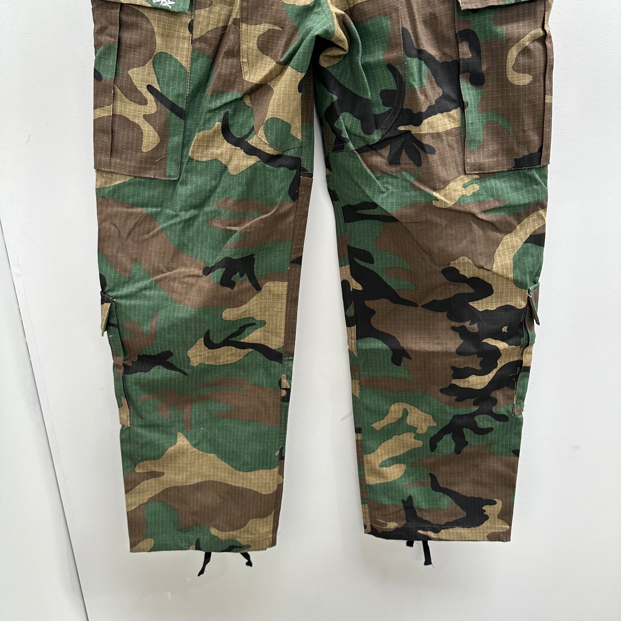 Corteiz Guerillaz Cargo Pants Camo (Size S)