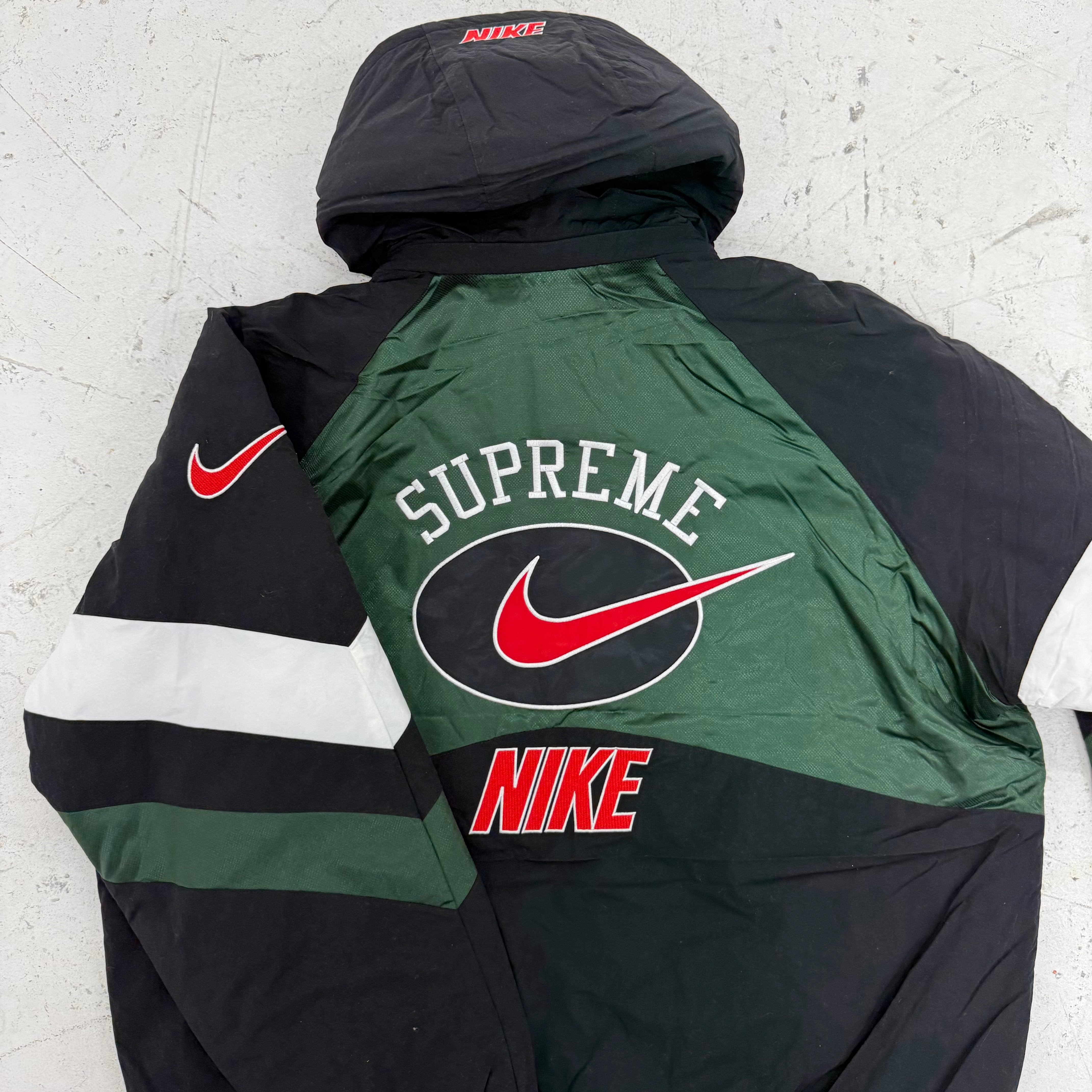 ジャケット・アウター Supreme Nike Hooded Sport Jacket Green Supreme Nike Hooded Sport Jacket Green (Size XL) – Curated by Charbel