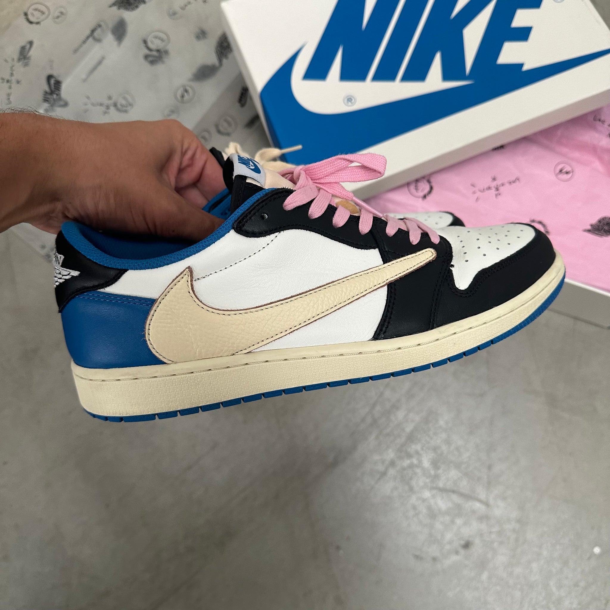 Nike Jordan 1 Retro Low OG SP Fragment x Travis Scott (US12)