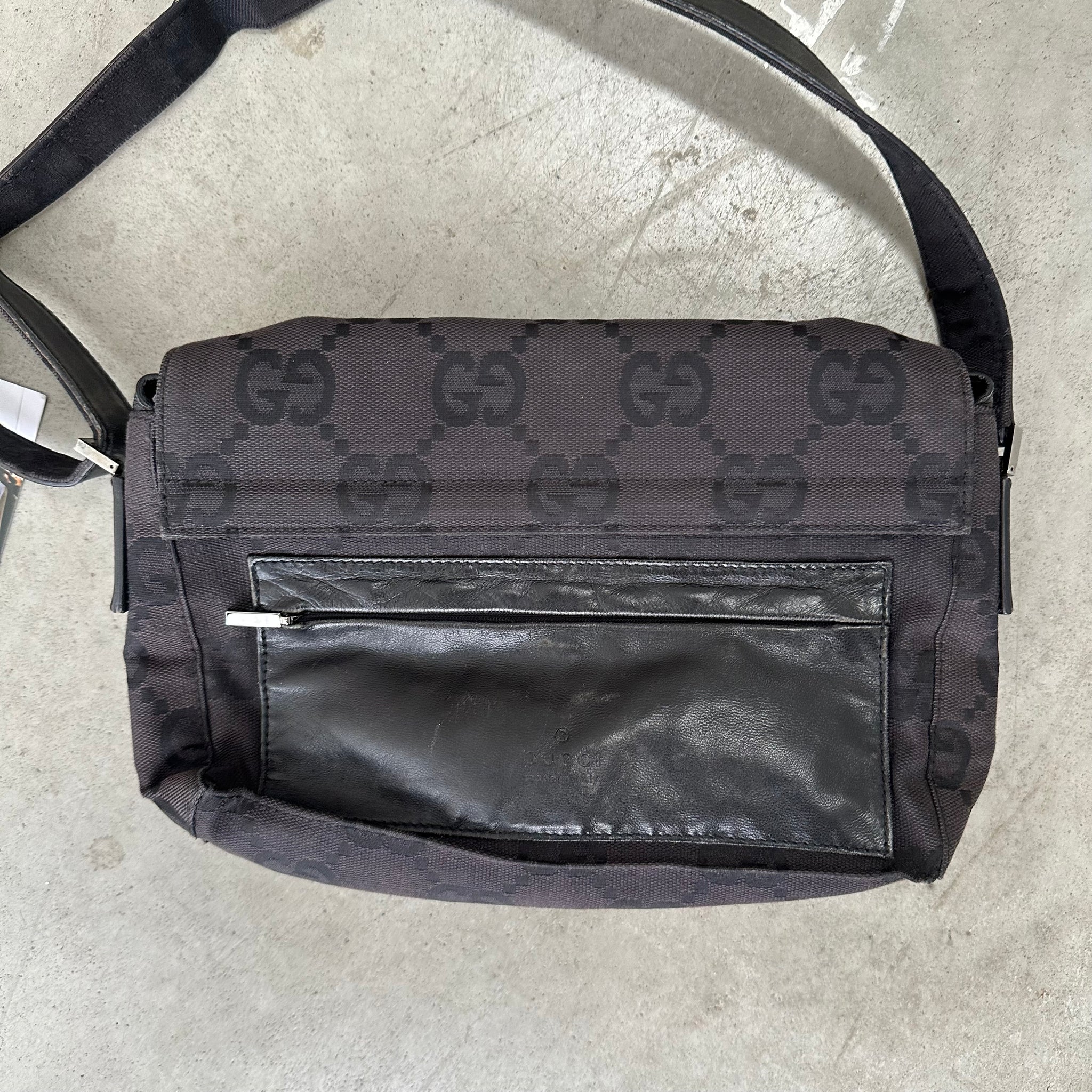 Gucci Black Shoulder Bag with Front Zip