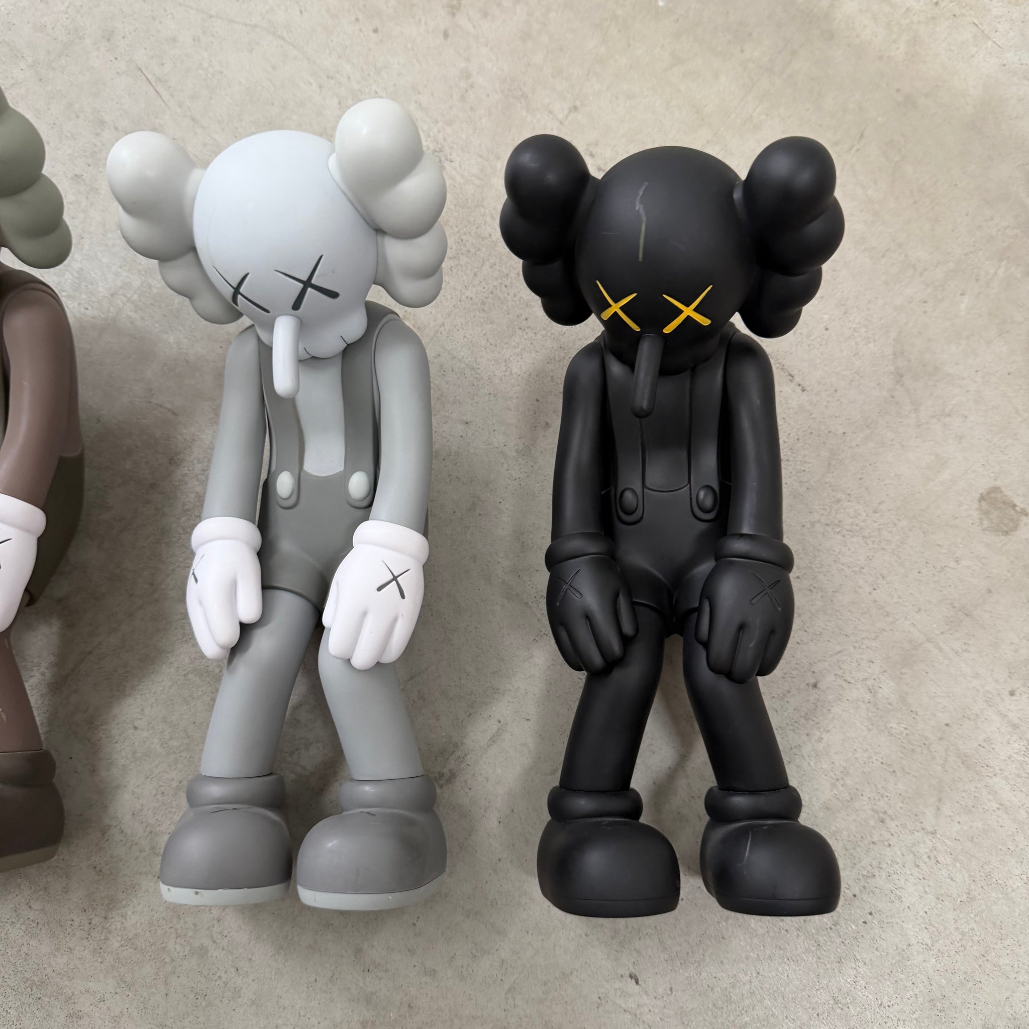 Kaws Small Lie Companion Vinyl Figure (Set of 3)