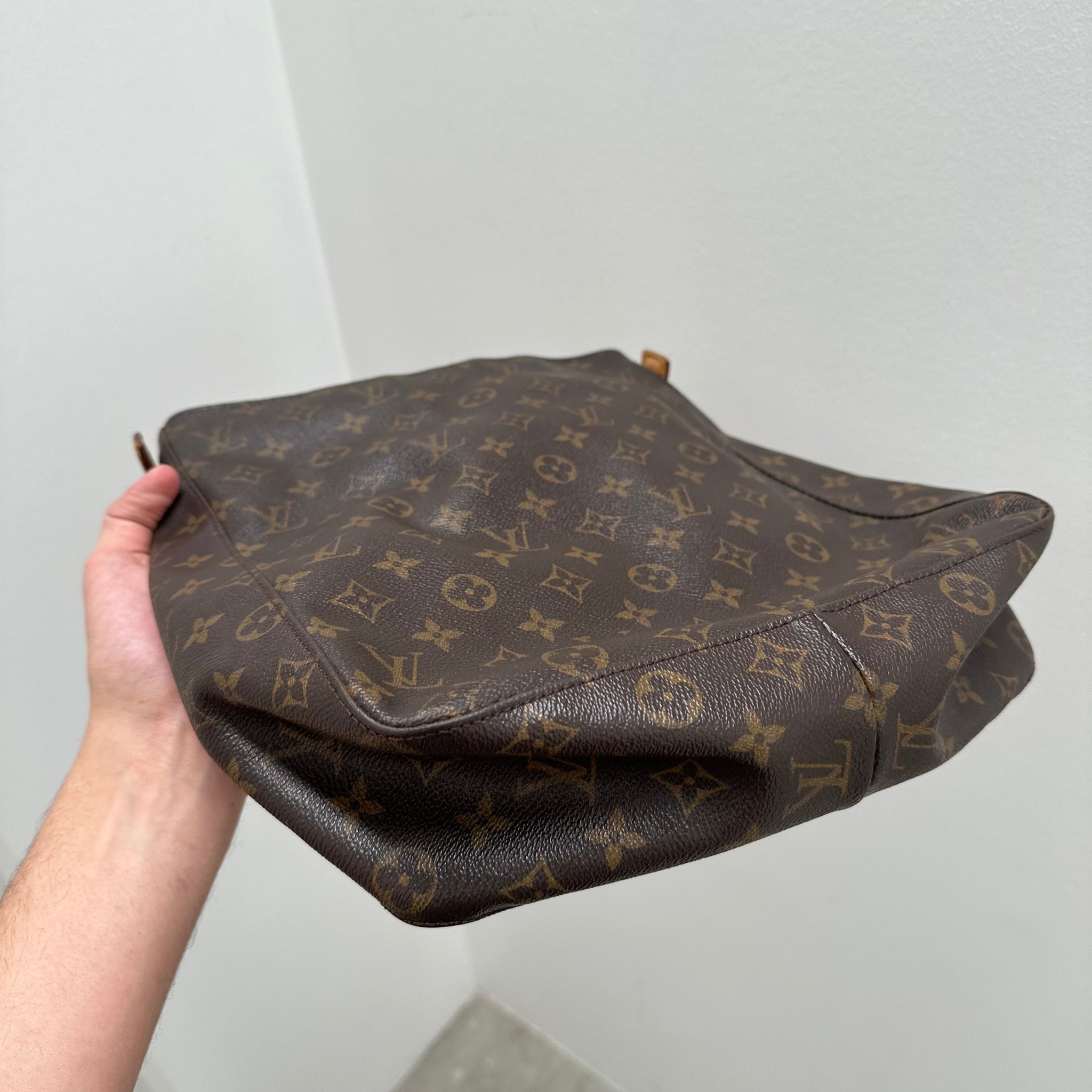 Louis Vuitton Monogram Looping GM Shoulder Bag