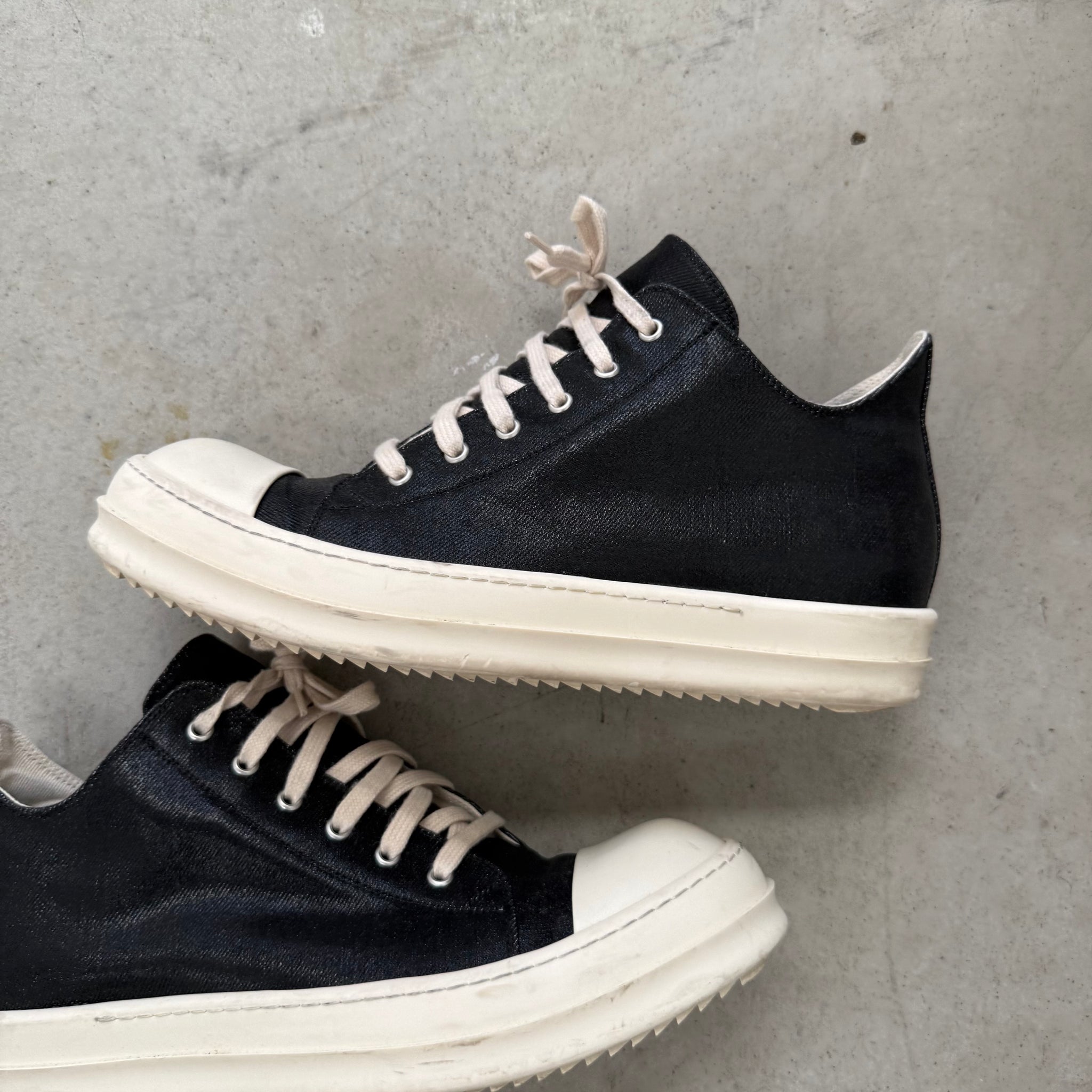 Rick Owens DRKSHDW Ramones Denim Low Sneakers (EU45)