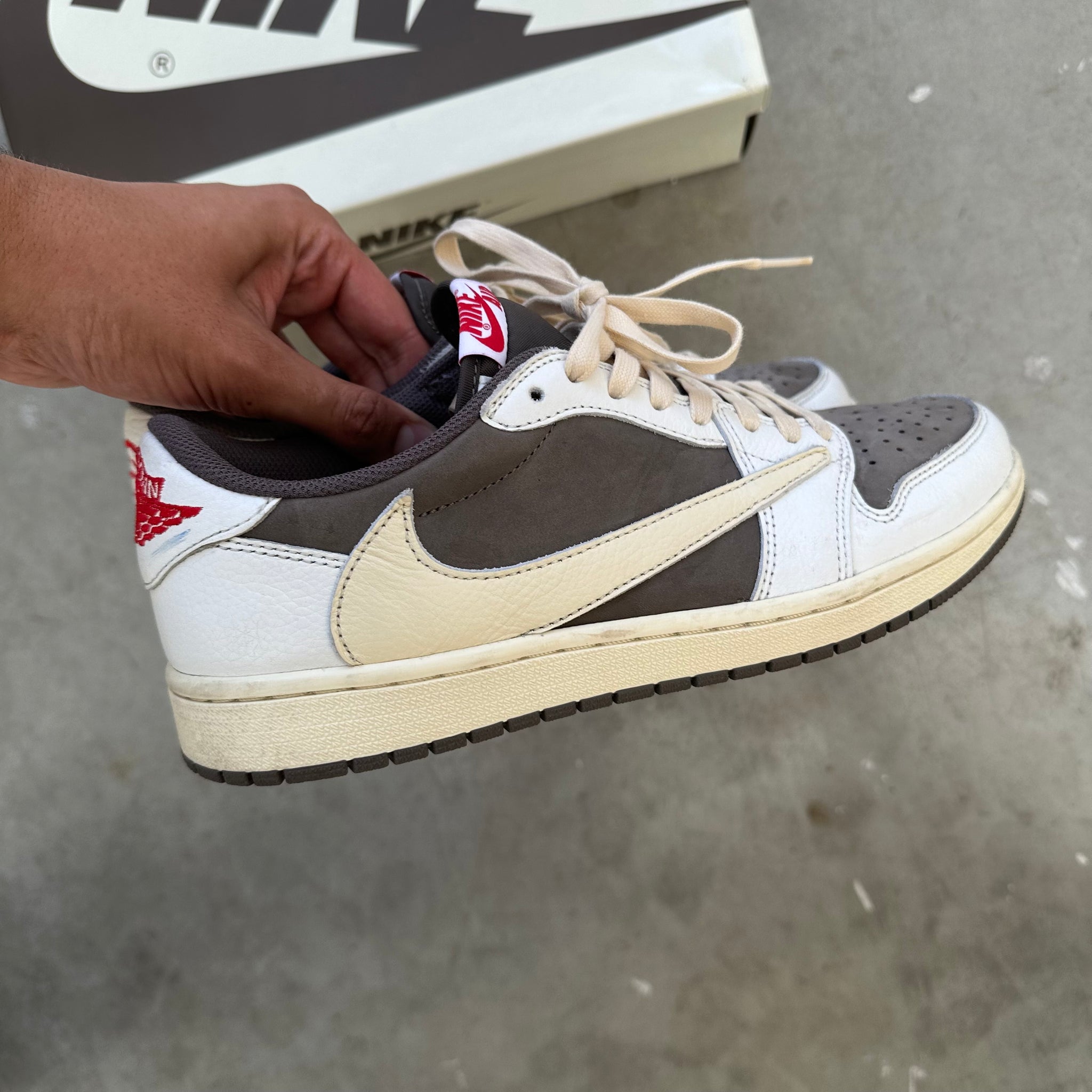 Nike Jordan 1 Retro Low Travis Scott Reverse Mocha US10